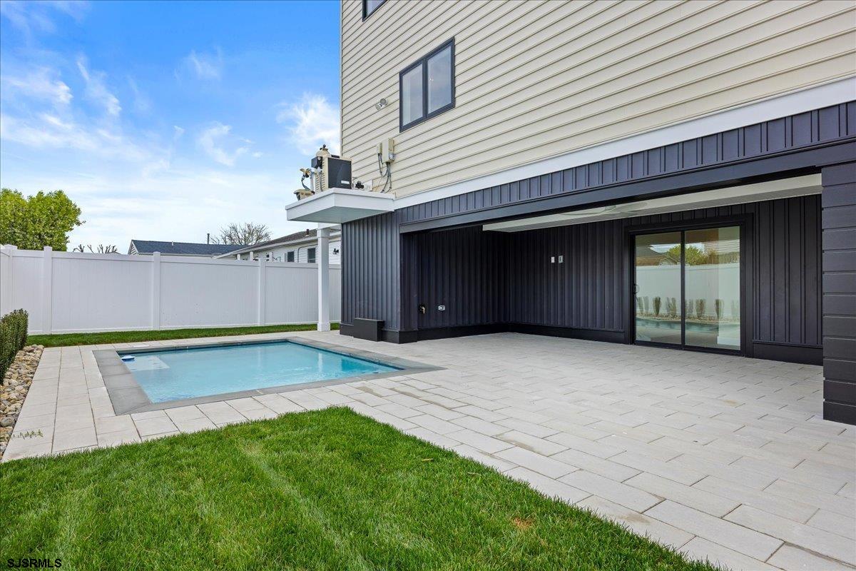 513 N Cambridge Avenue