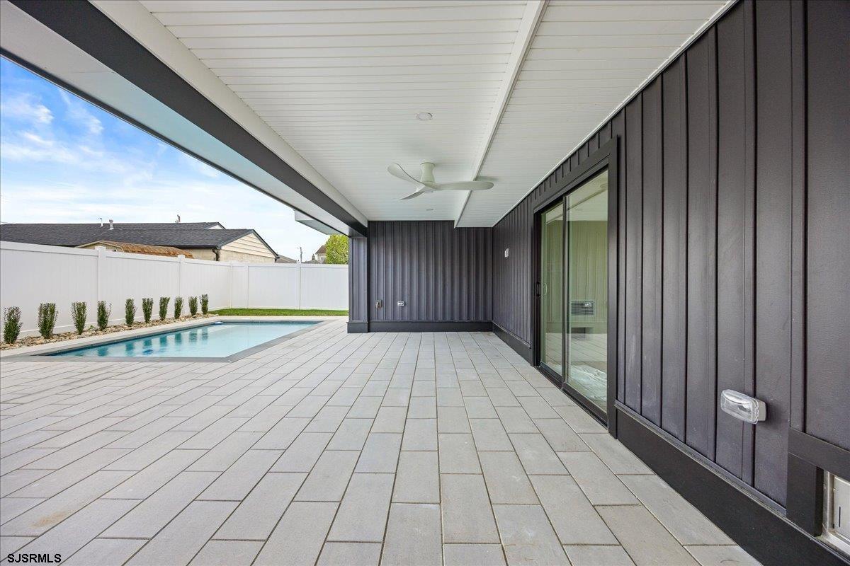 513 N Cambridge Avenue