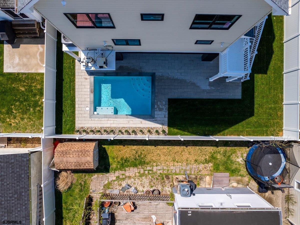 513 N Cambridge Avenue