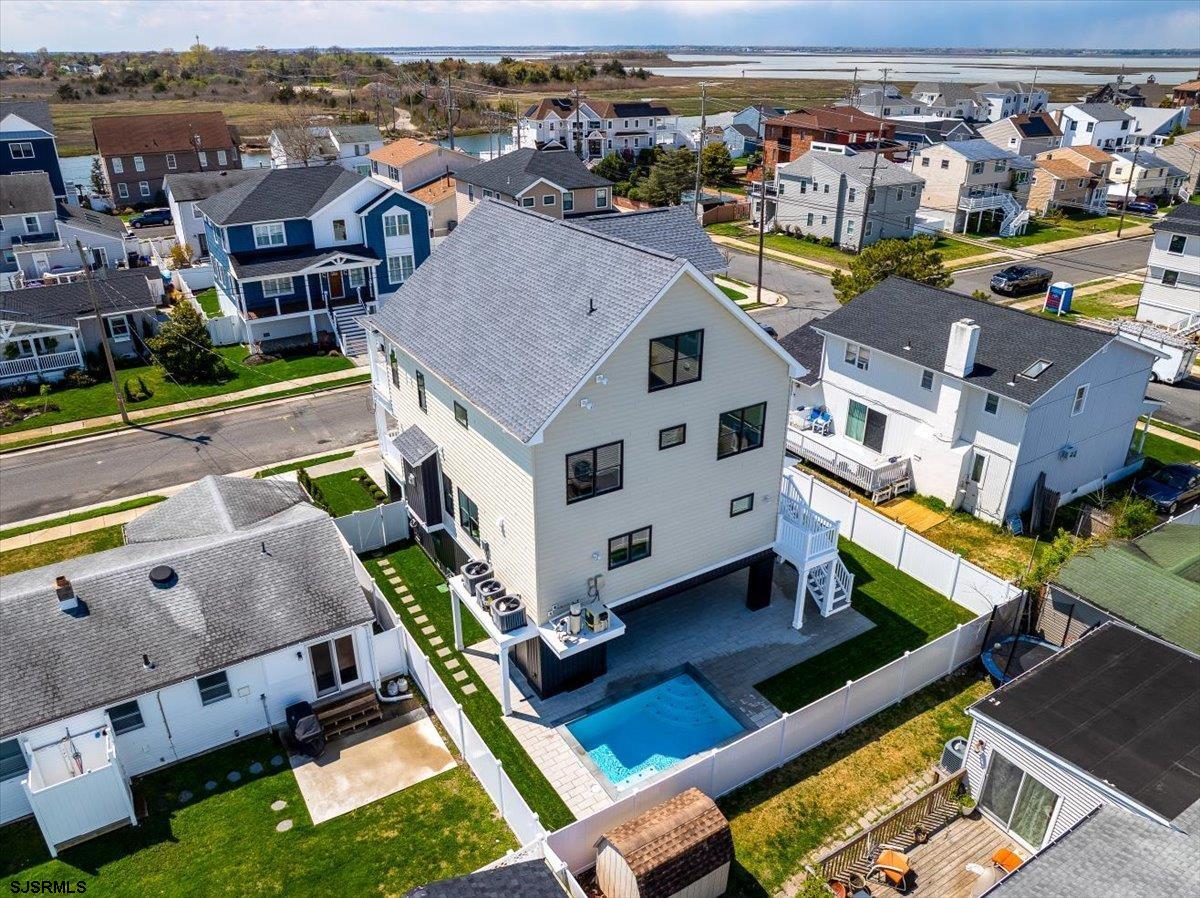 513 N Cambridge Avenue