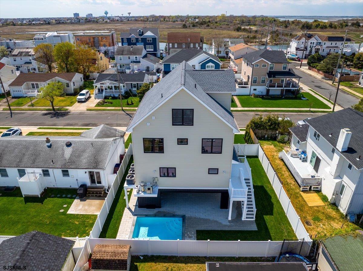 513 N Cambridge Avenue