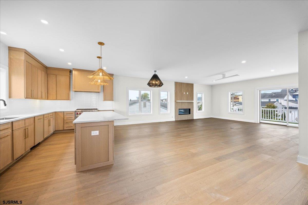 513 N Cambridge Avenue