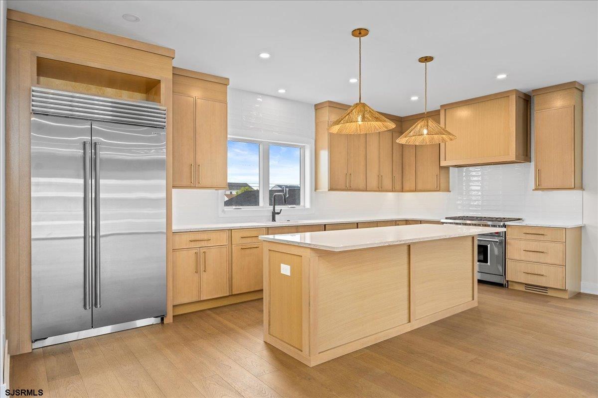 513 N Cambridge Avenue