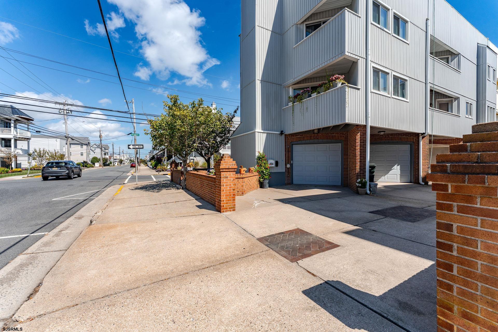 104 S Monroe Avenue - Picture 