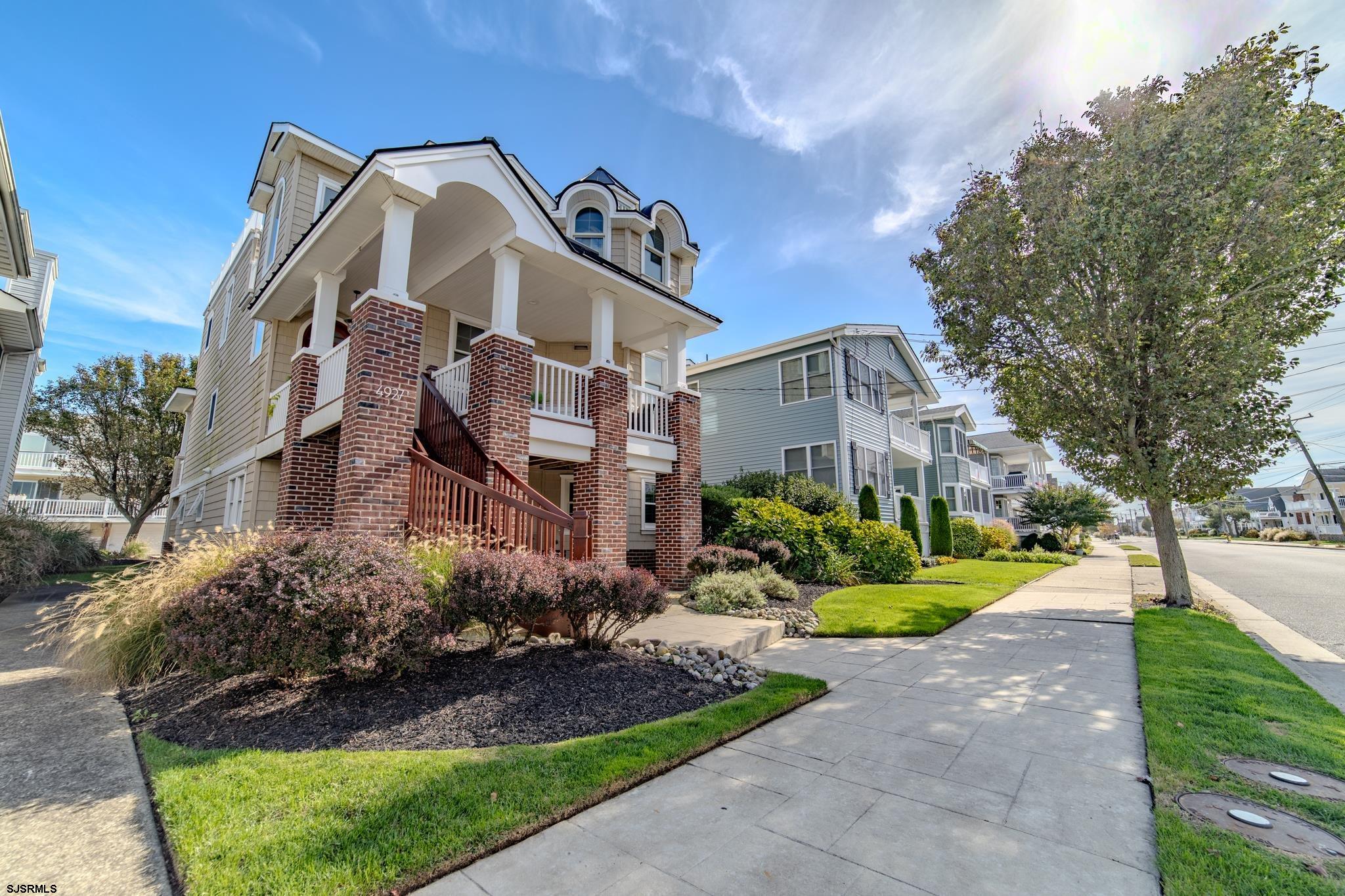 4927 Asbury Avenue - Picture 