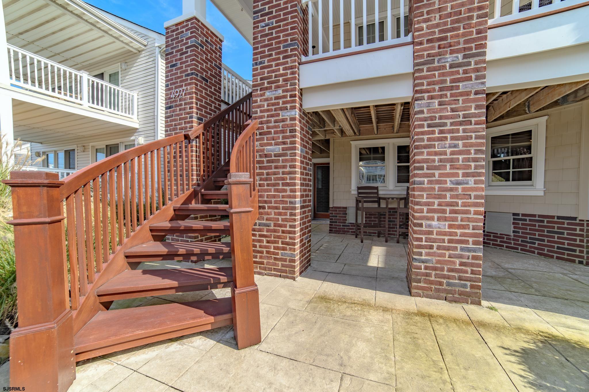 4927 Asbury Avenue - Picture 