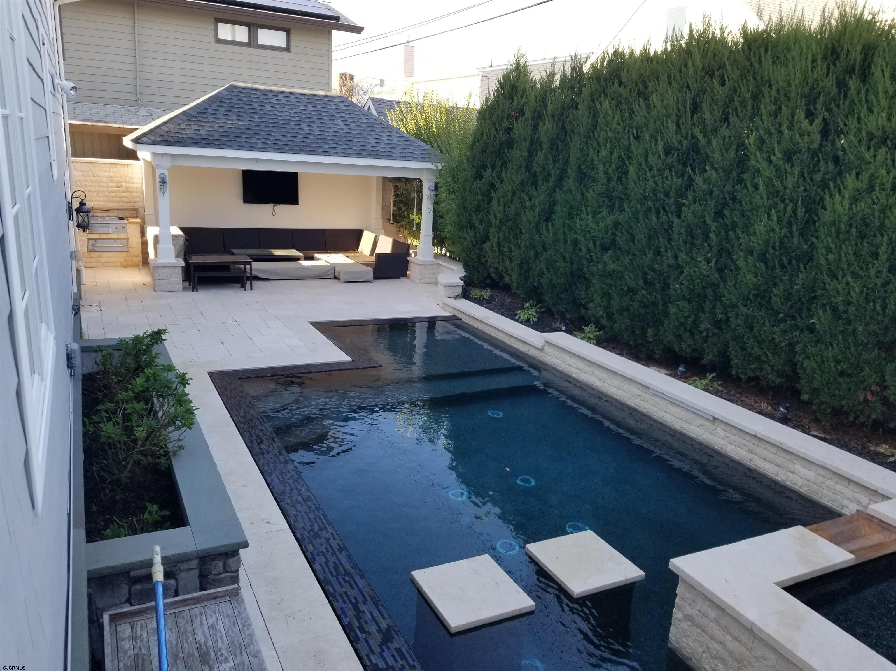 403 N Lancaster Avenue - Picture 