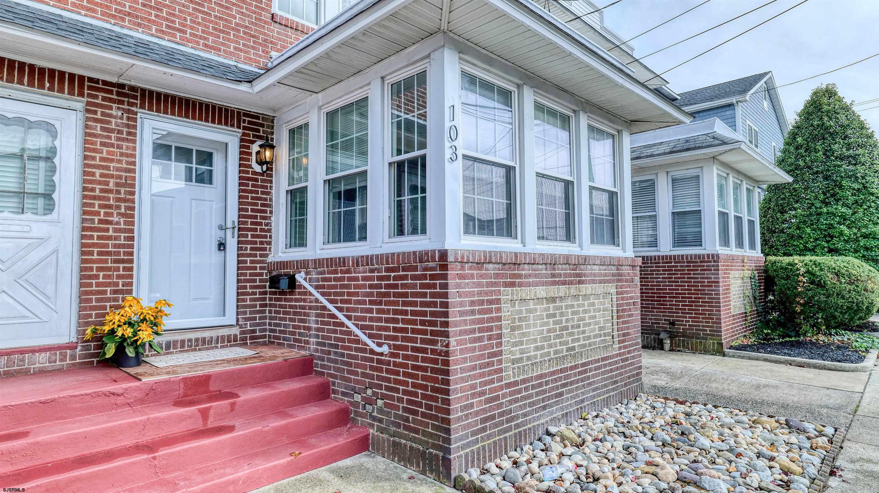 103 N Harvard Avenue - Picture 