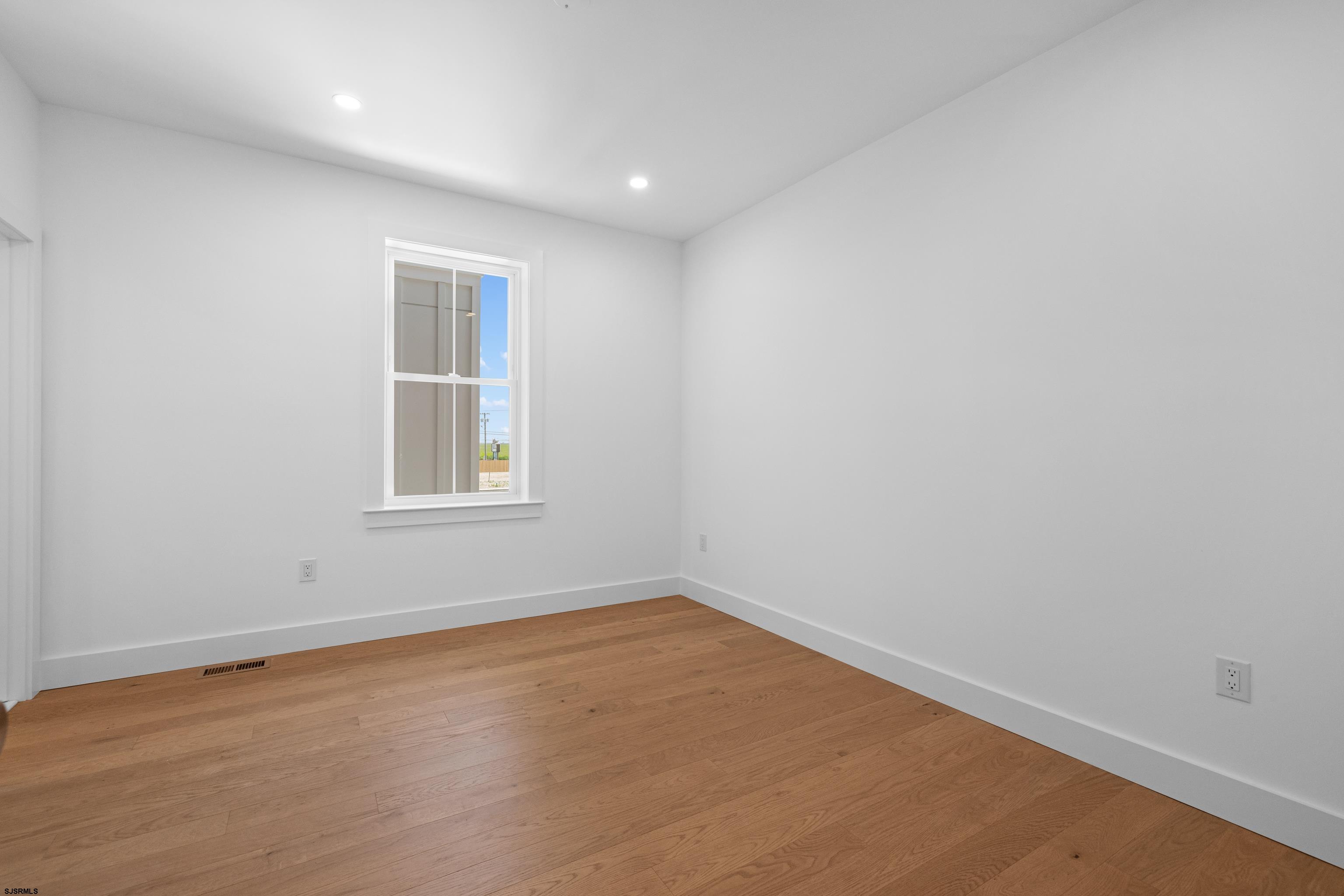 1002 Pleasant Avenue