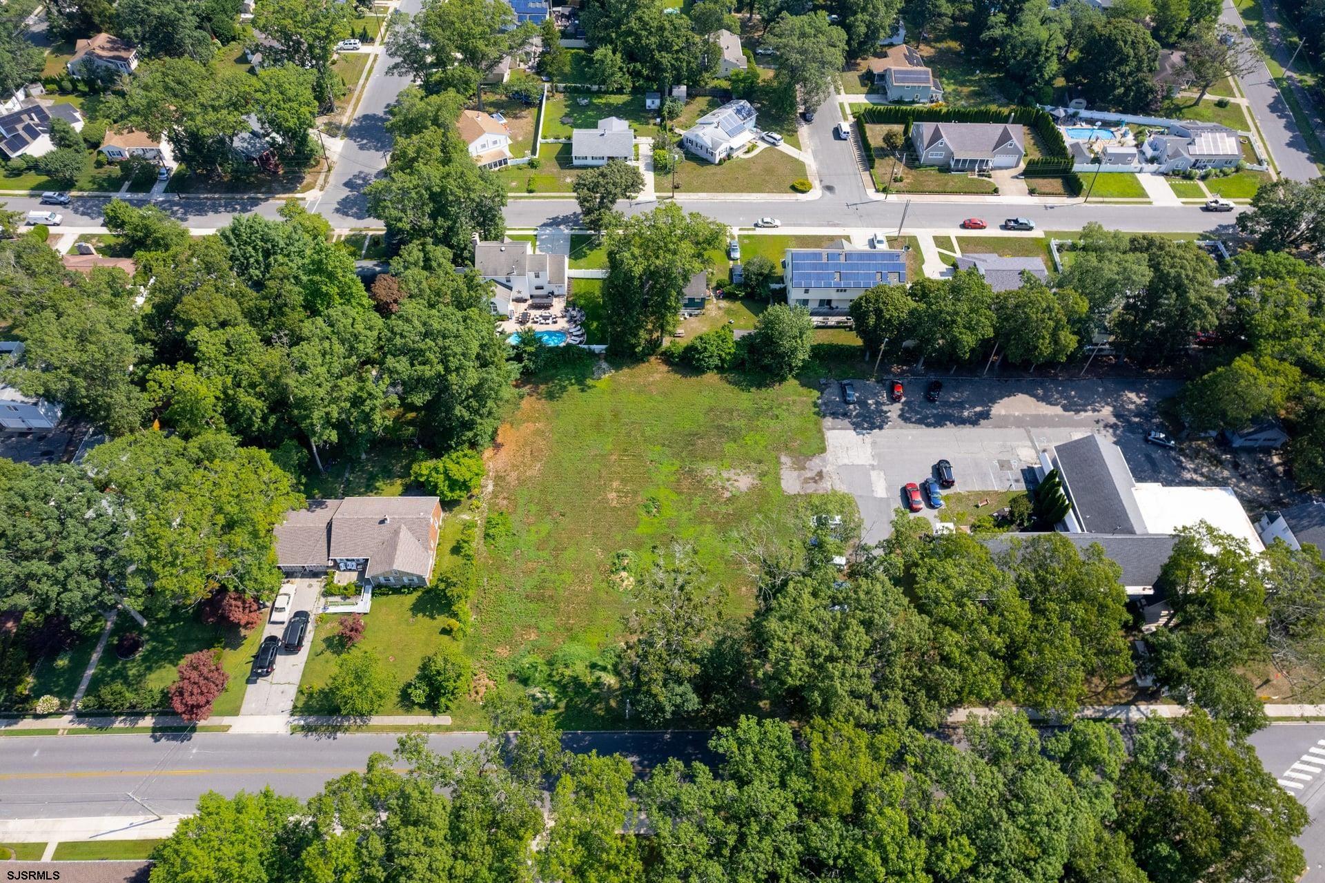 221 Northfield Avenue