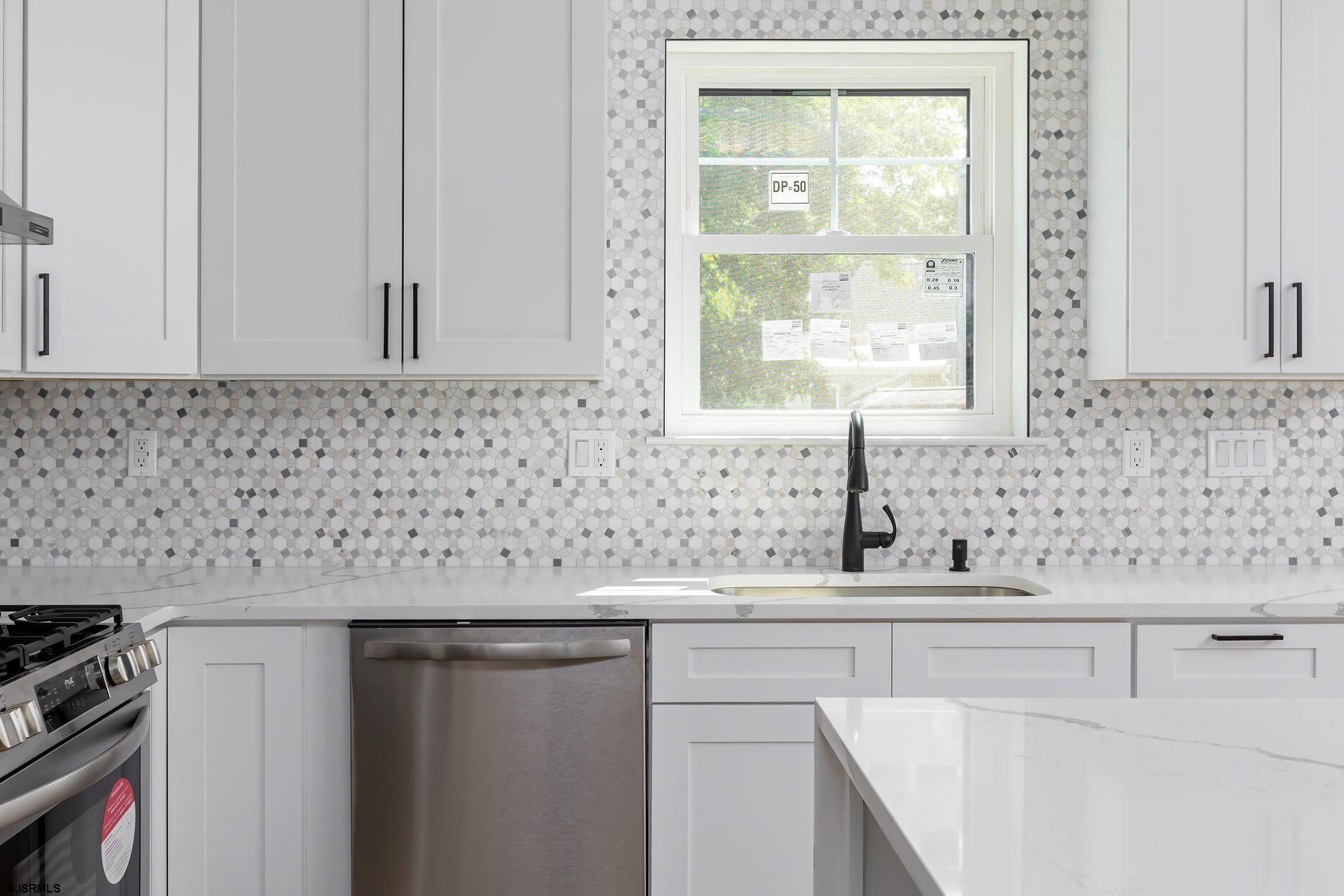 221 Northfield Avenue