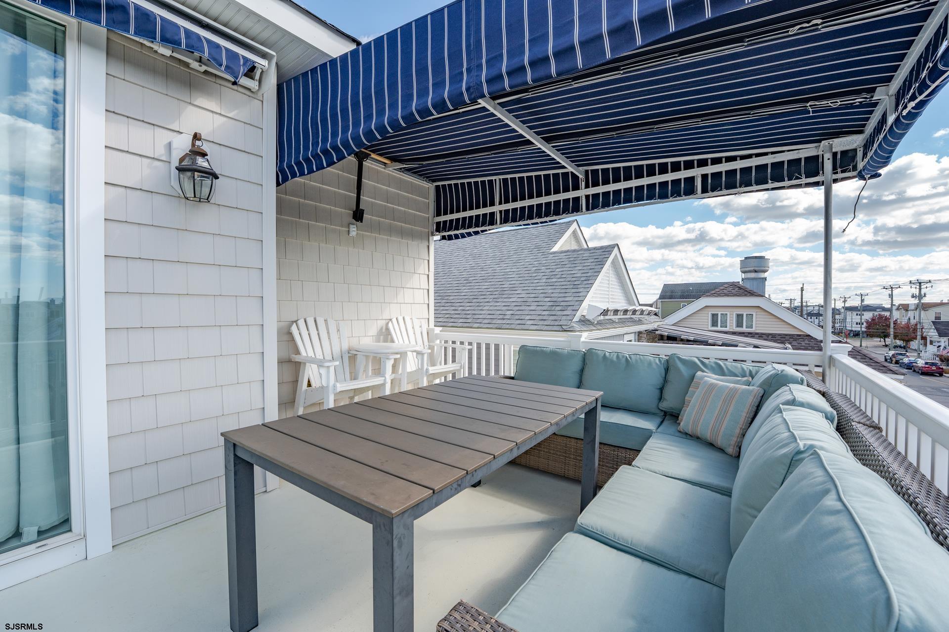 7 W 11th St - Picture 15