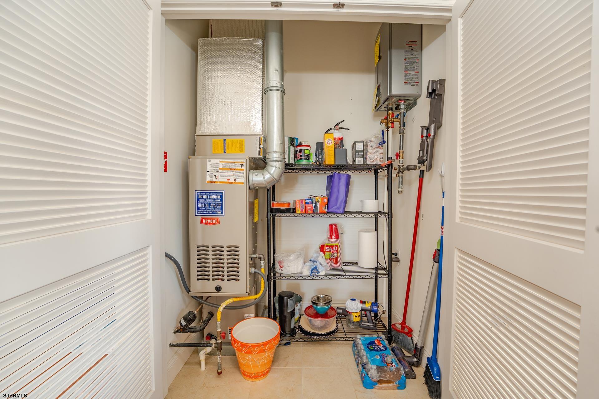 7 W 11th St - Picture 24