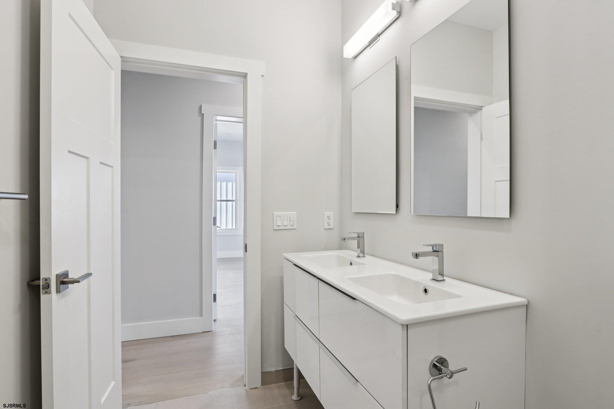 39 S Annapolis (B) Avenue