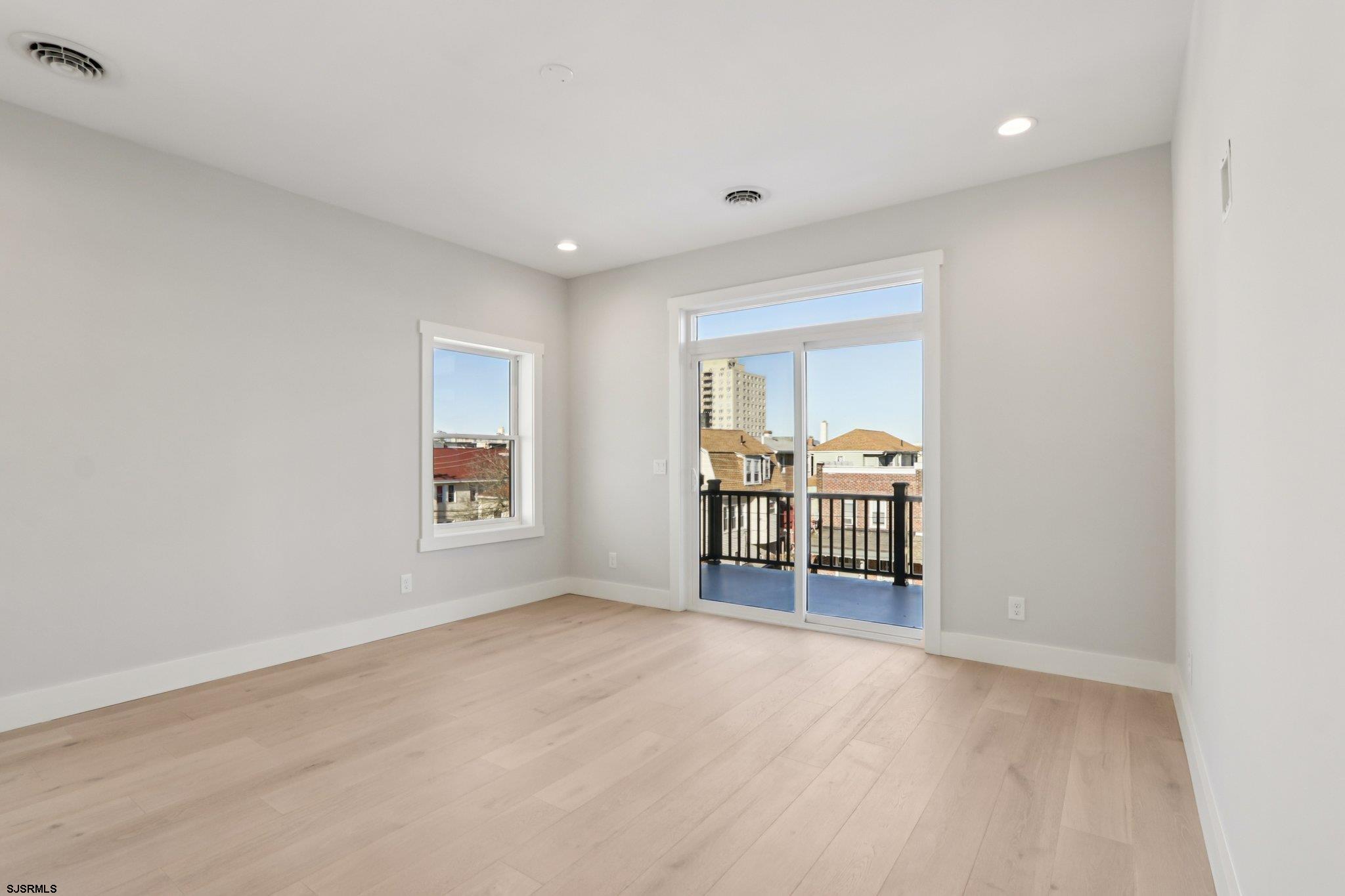 39 S Annapolis (B) Avenue