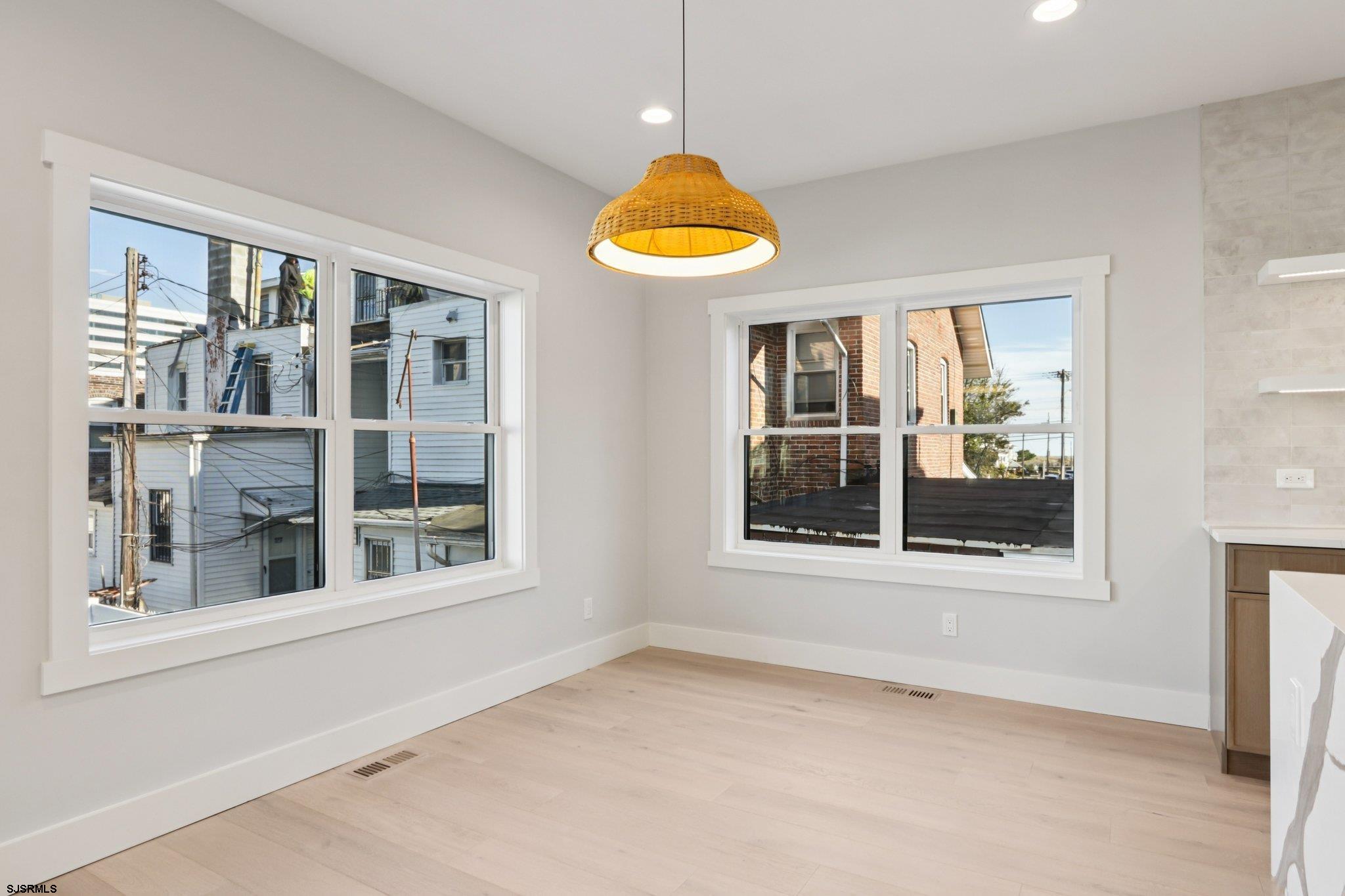 39 S Annapolis (B) Avenue