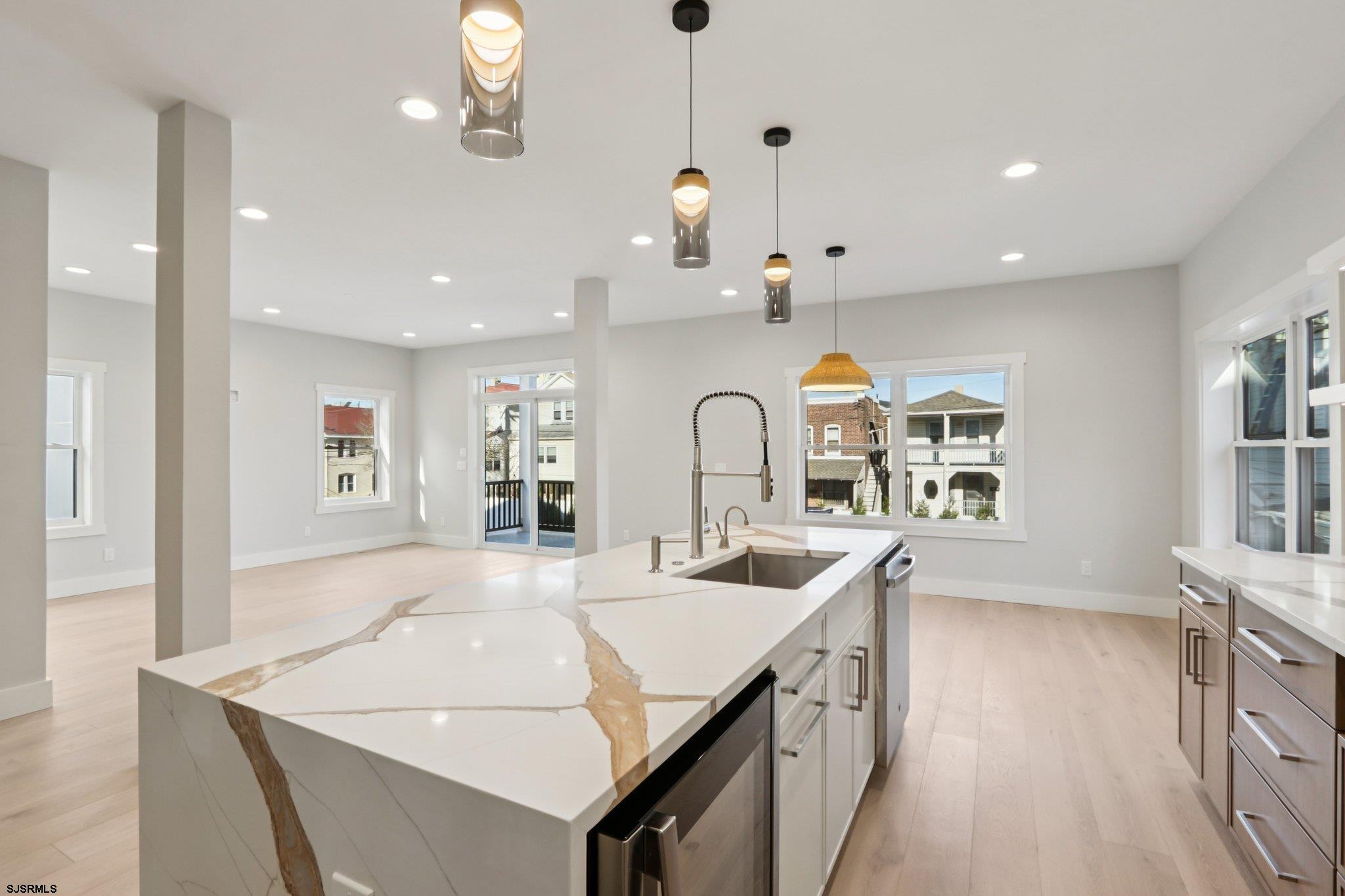 39 S Annapolis (B) Avenue