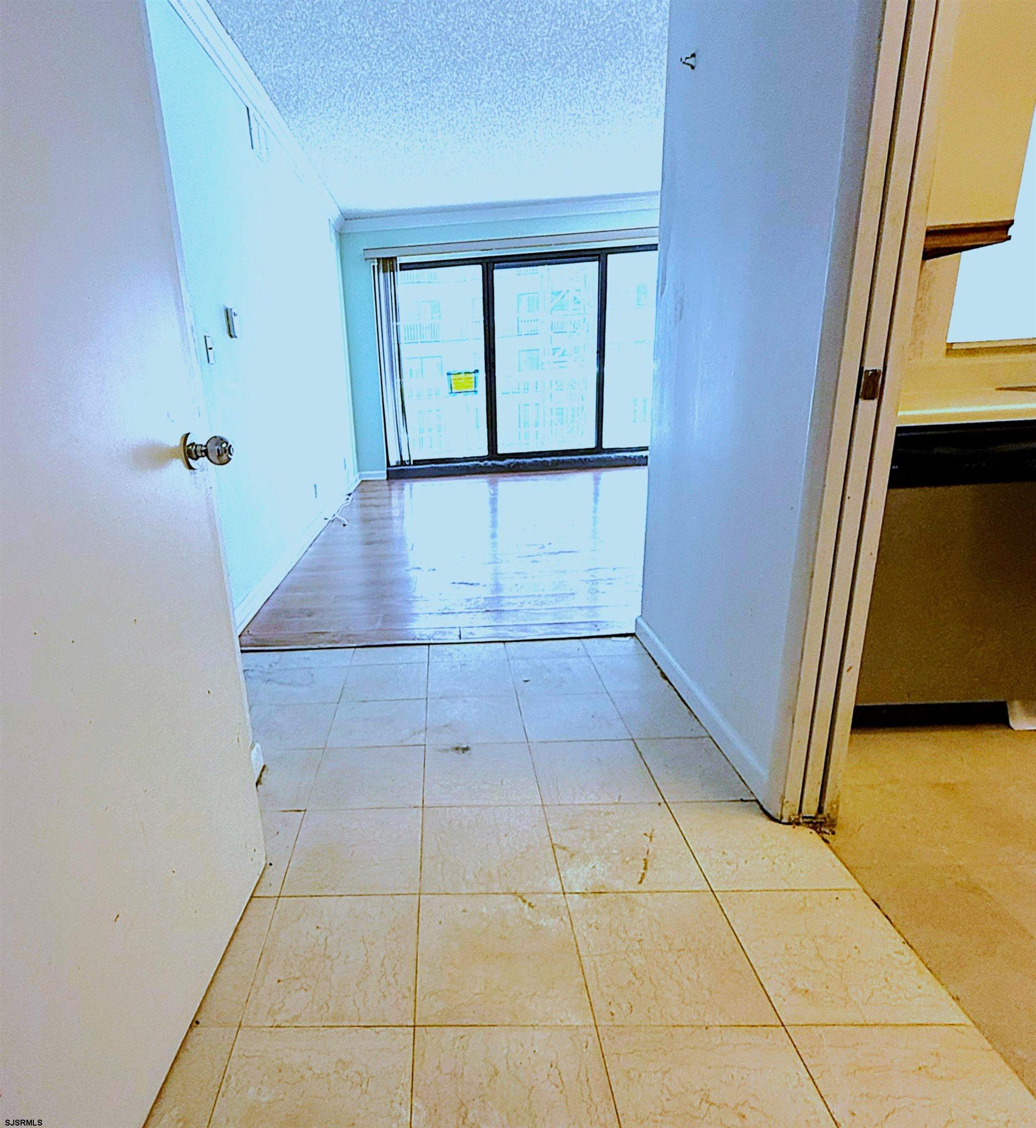 3101 Boardwalk # 1402-A-1 - Picture 4