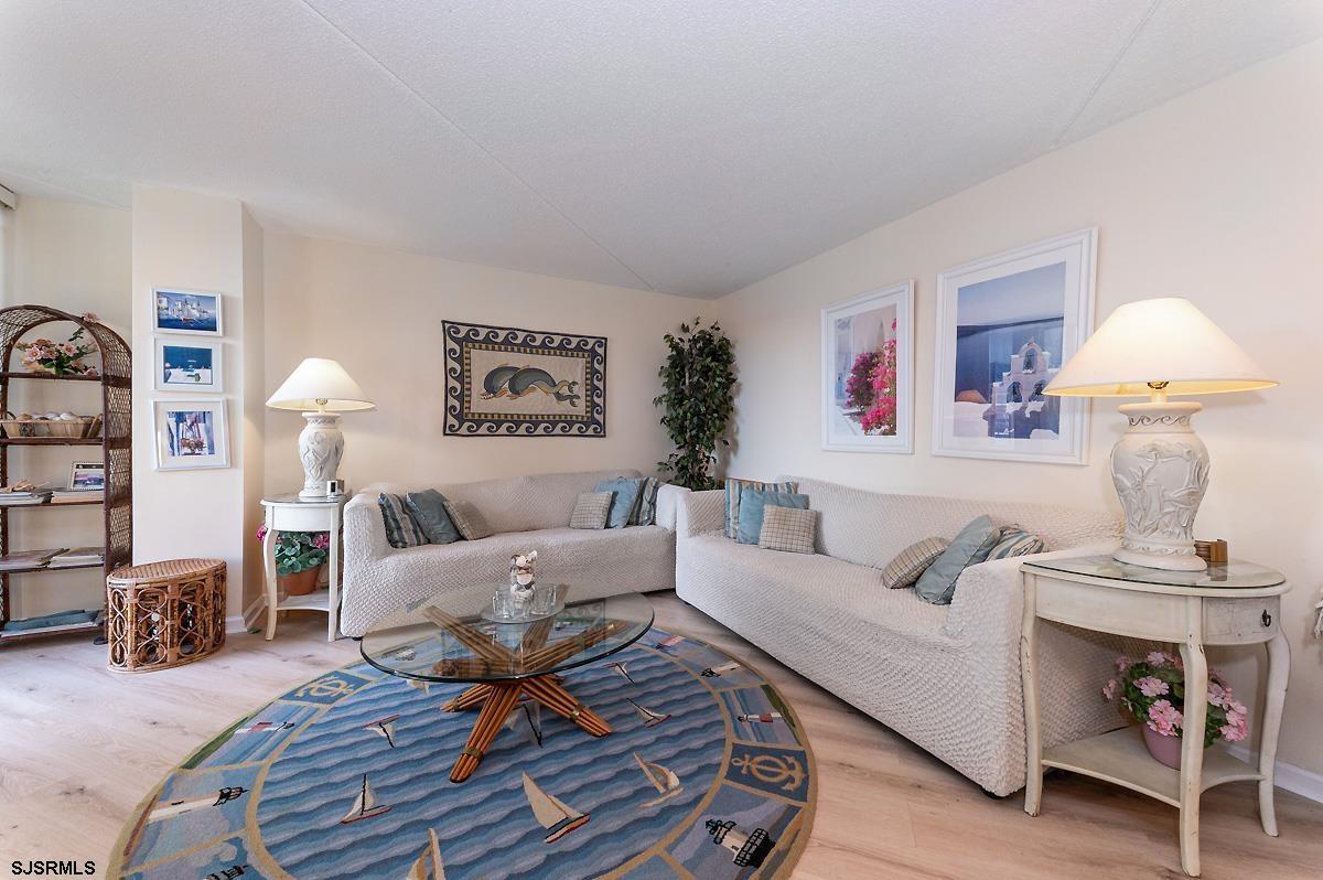 935 Ocean Avenue - Picture 4