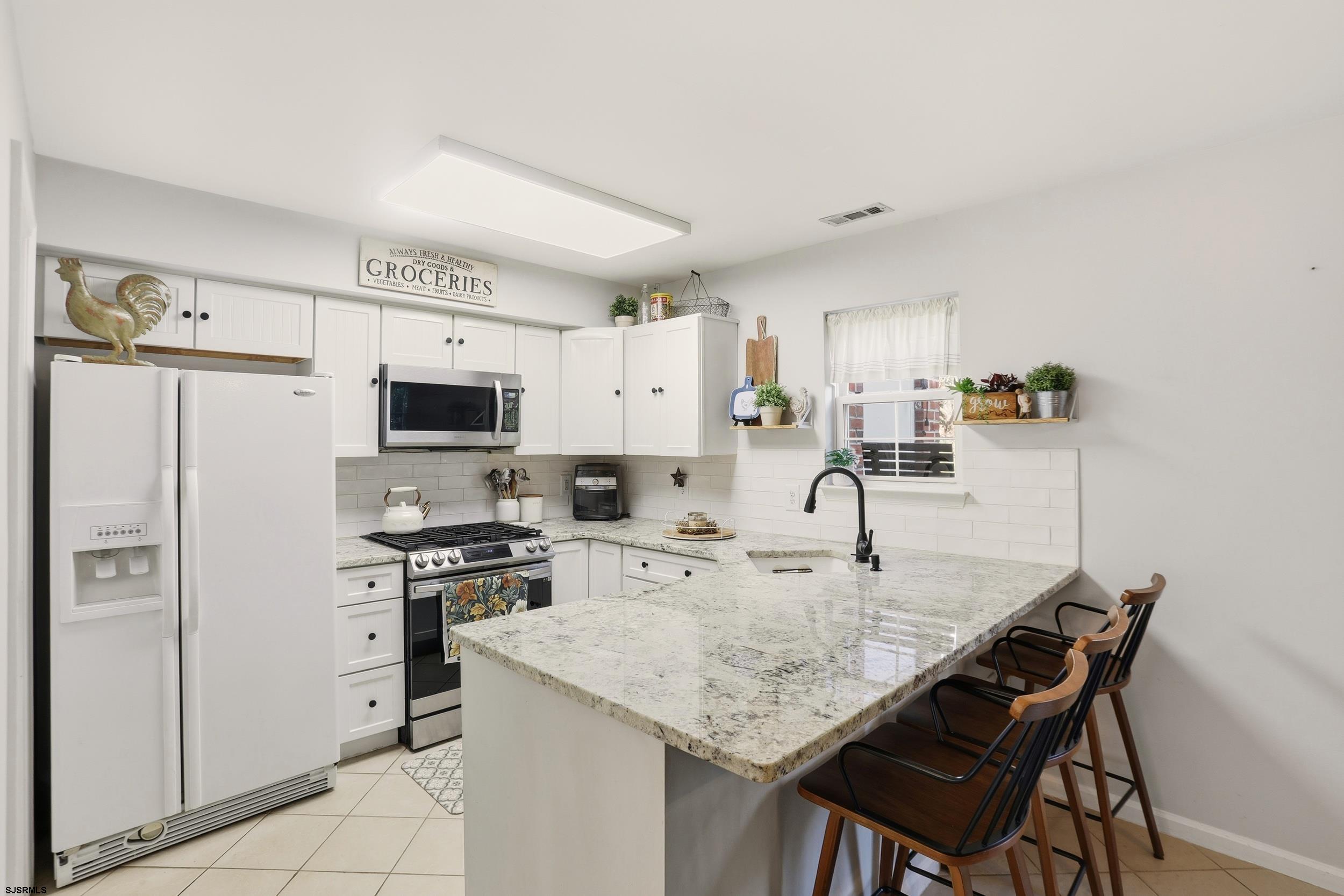 1544 Ben Franklin Ct