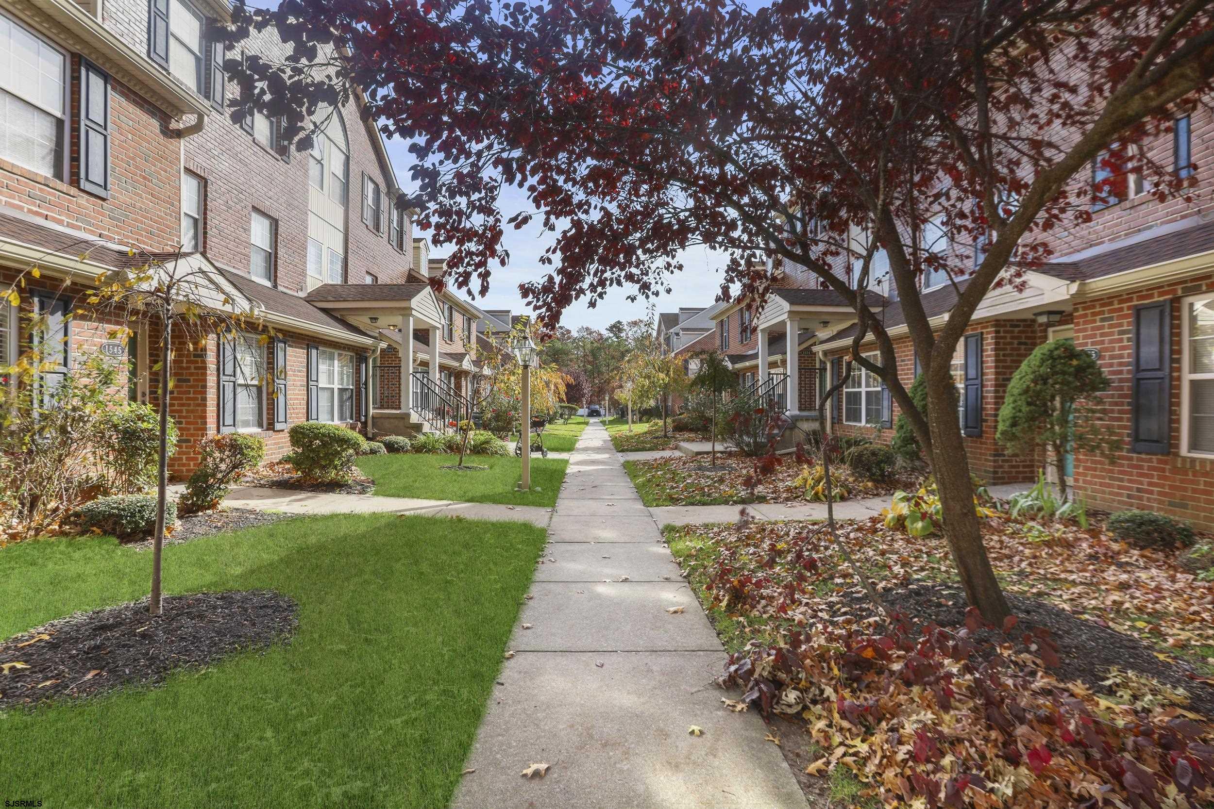 1544 Ben Franklin Ct - Picture 2