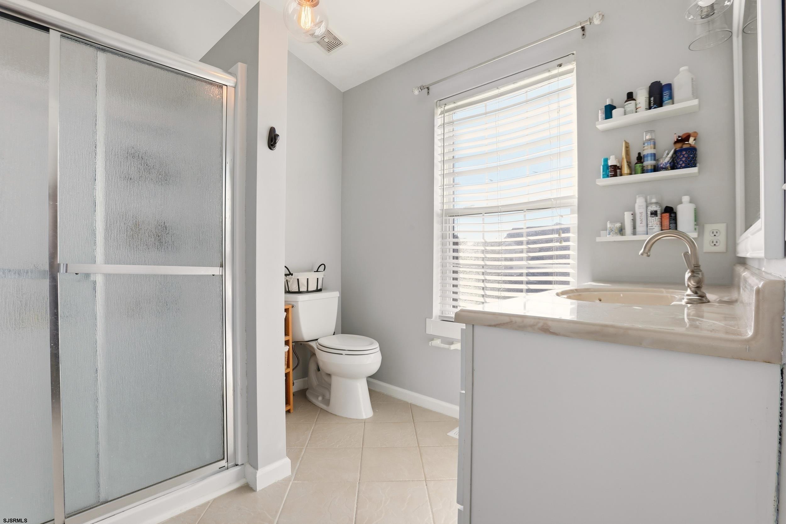 1544 Ben Franklin Ct