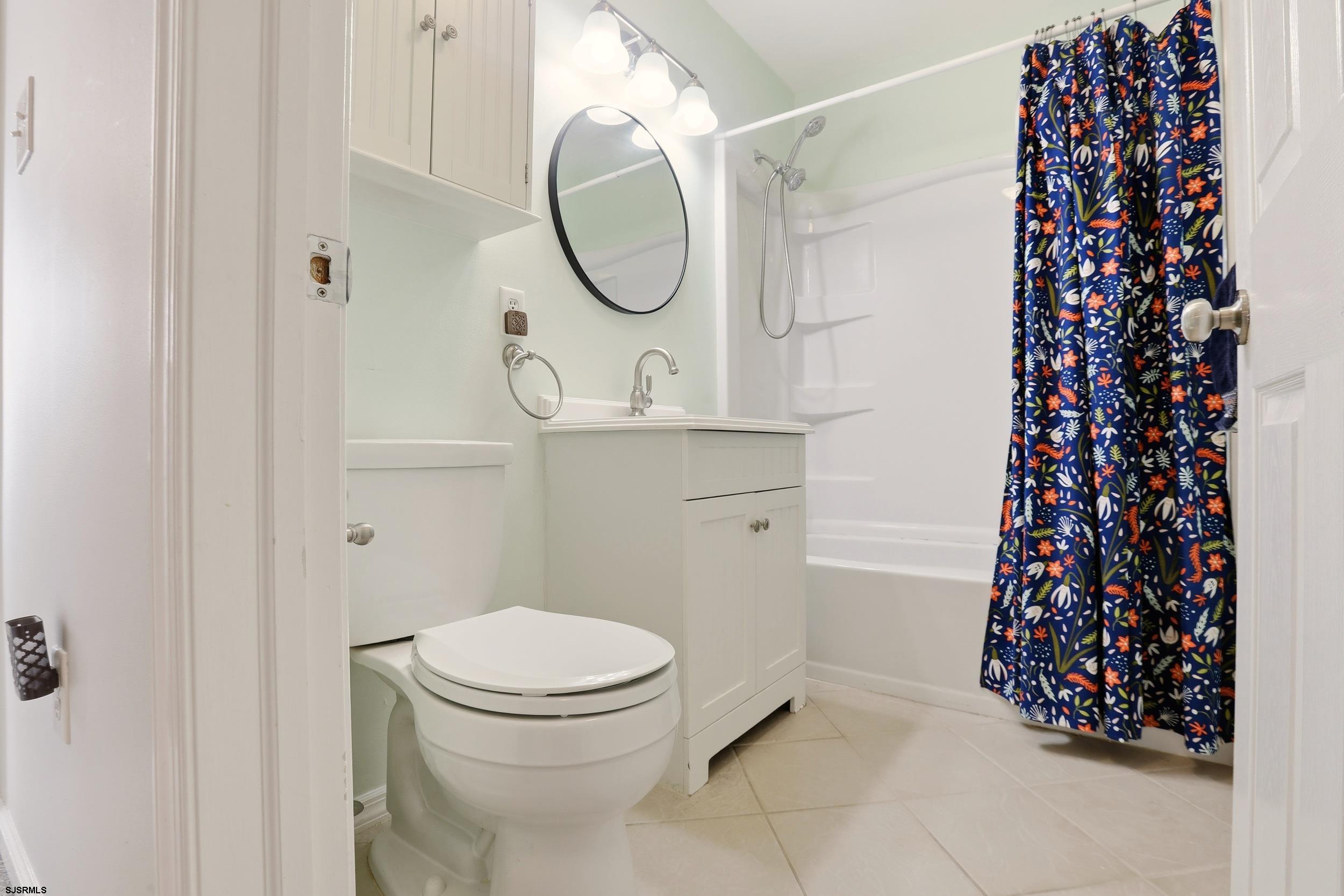 1544 Ben Franklin Ct