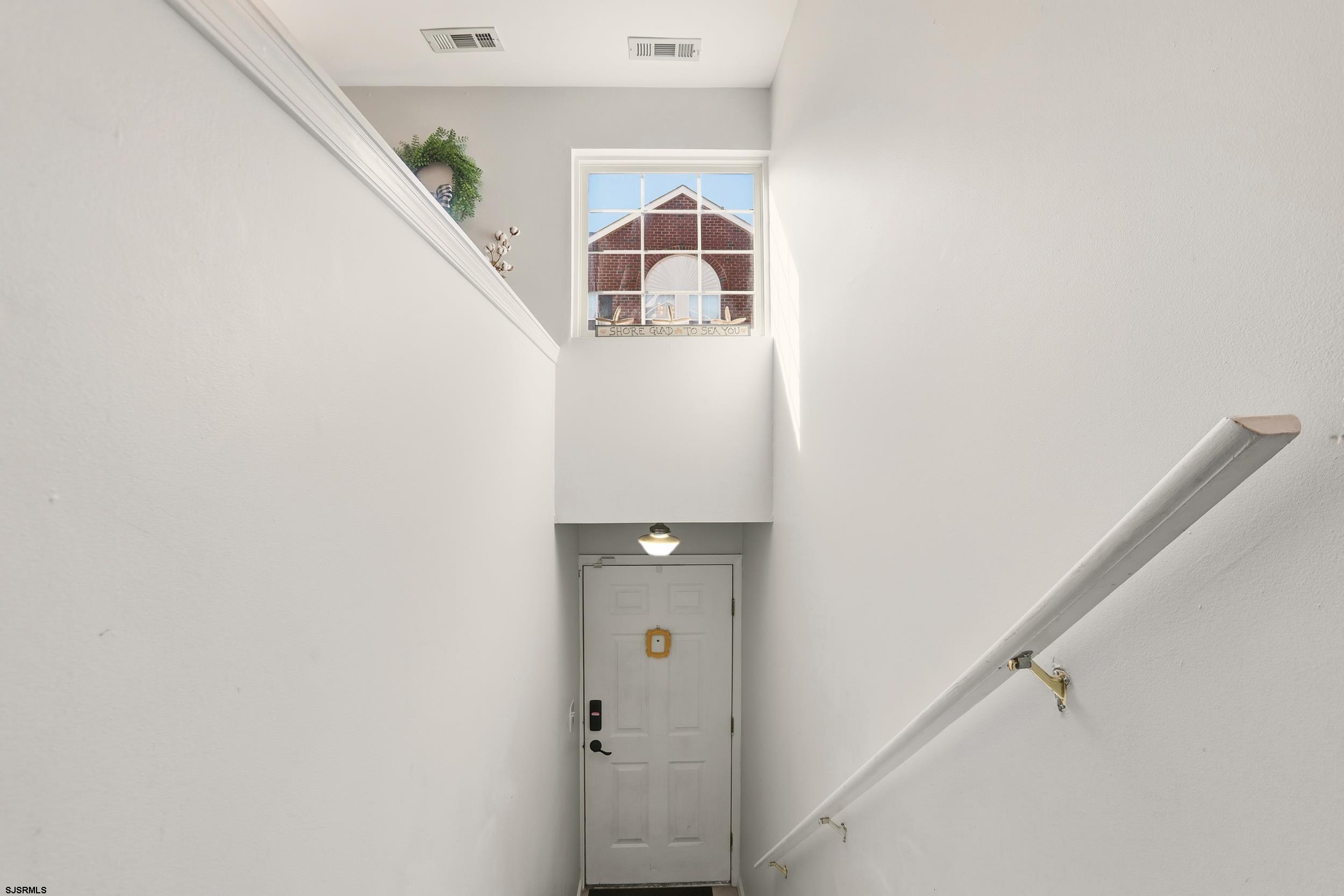 1544 Ben Franklin Ct