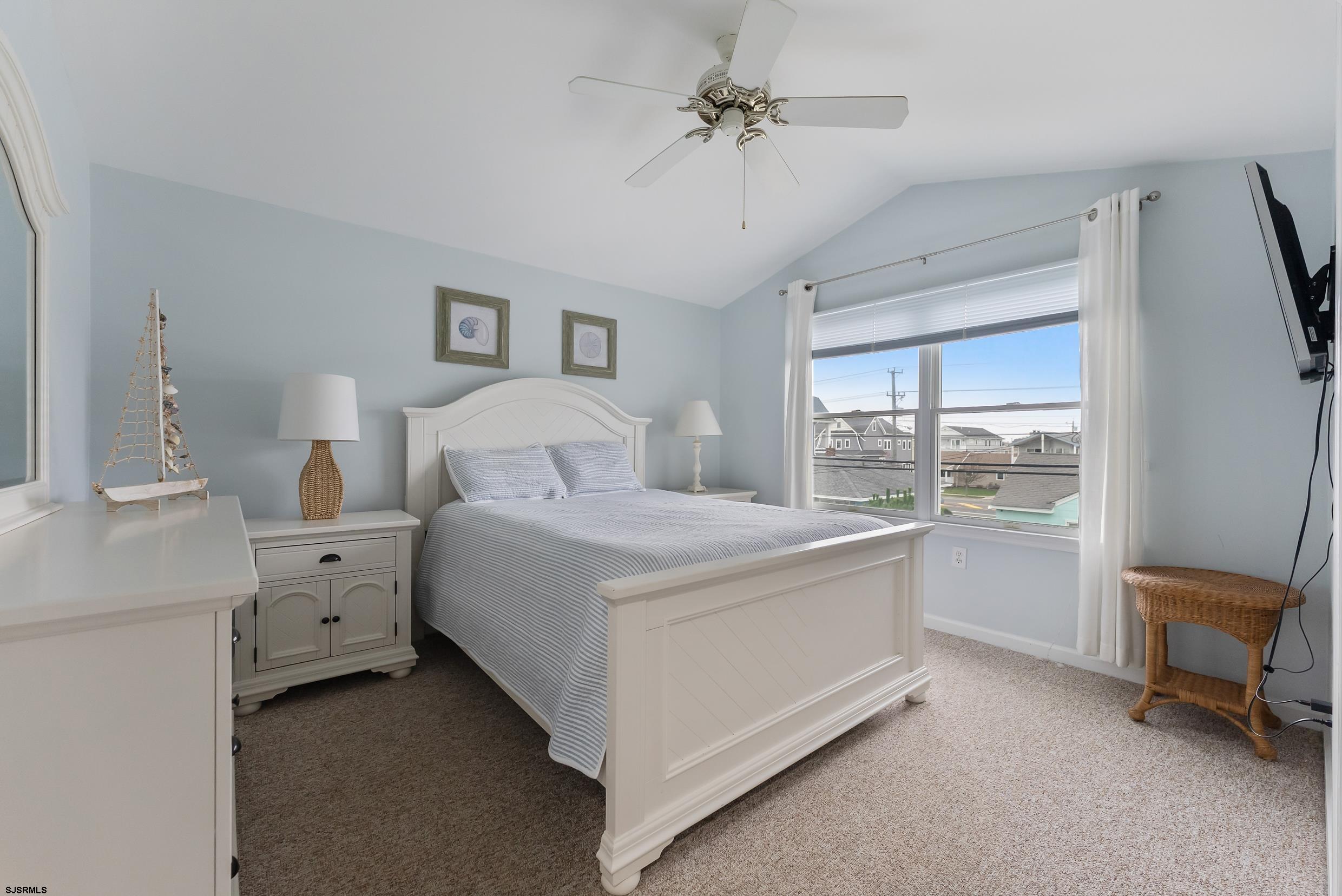 1828 Asbury Avenue - Picture 13