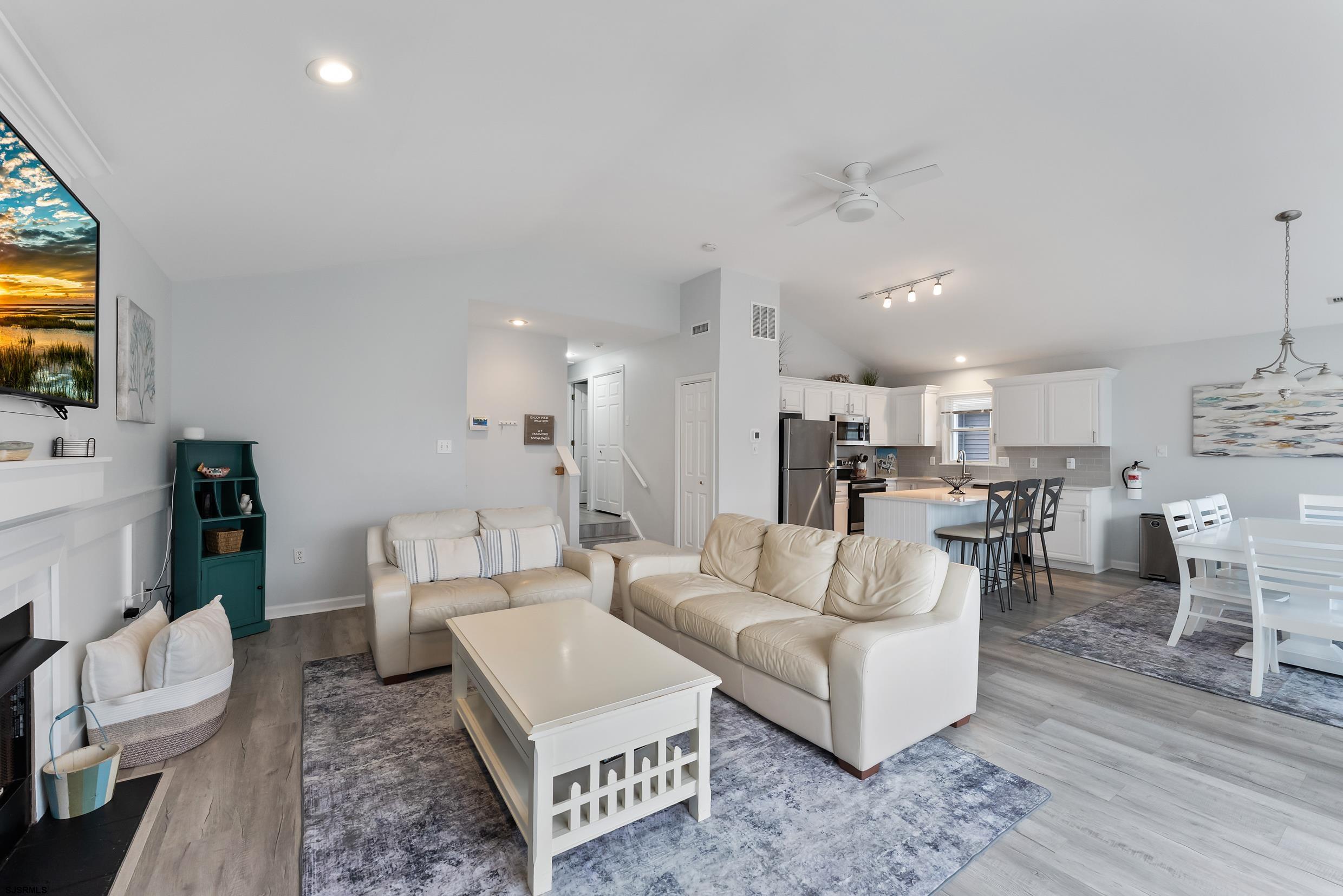 1828 Asbury Avenue - Picture 6