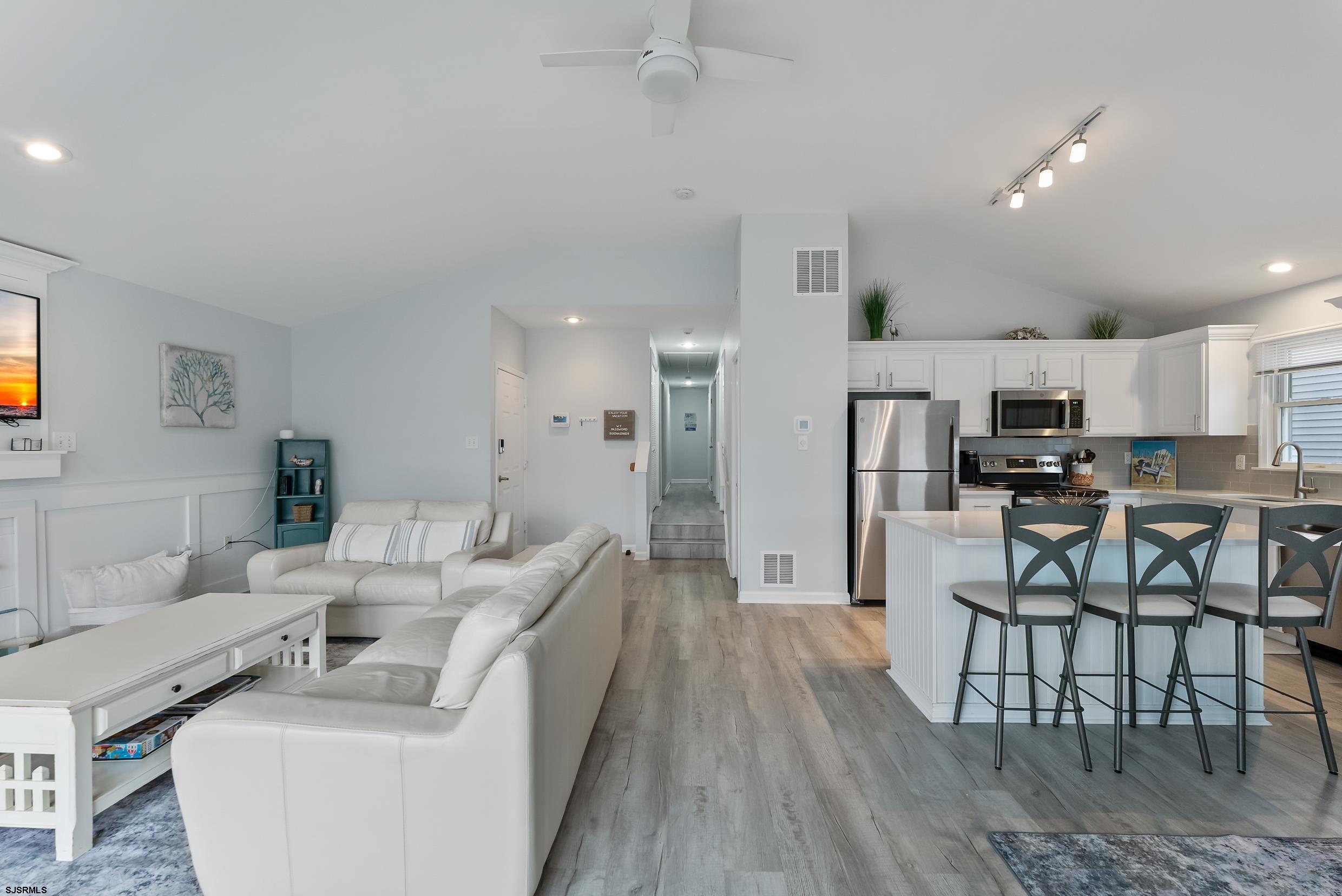 1828 Asbury Avenue - Picture 7