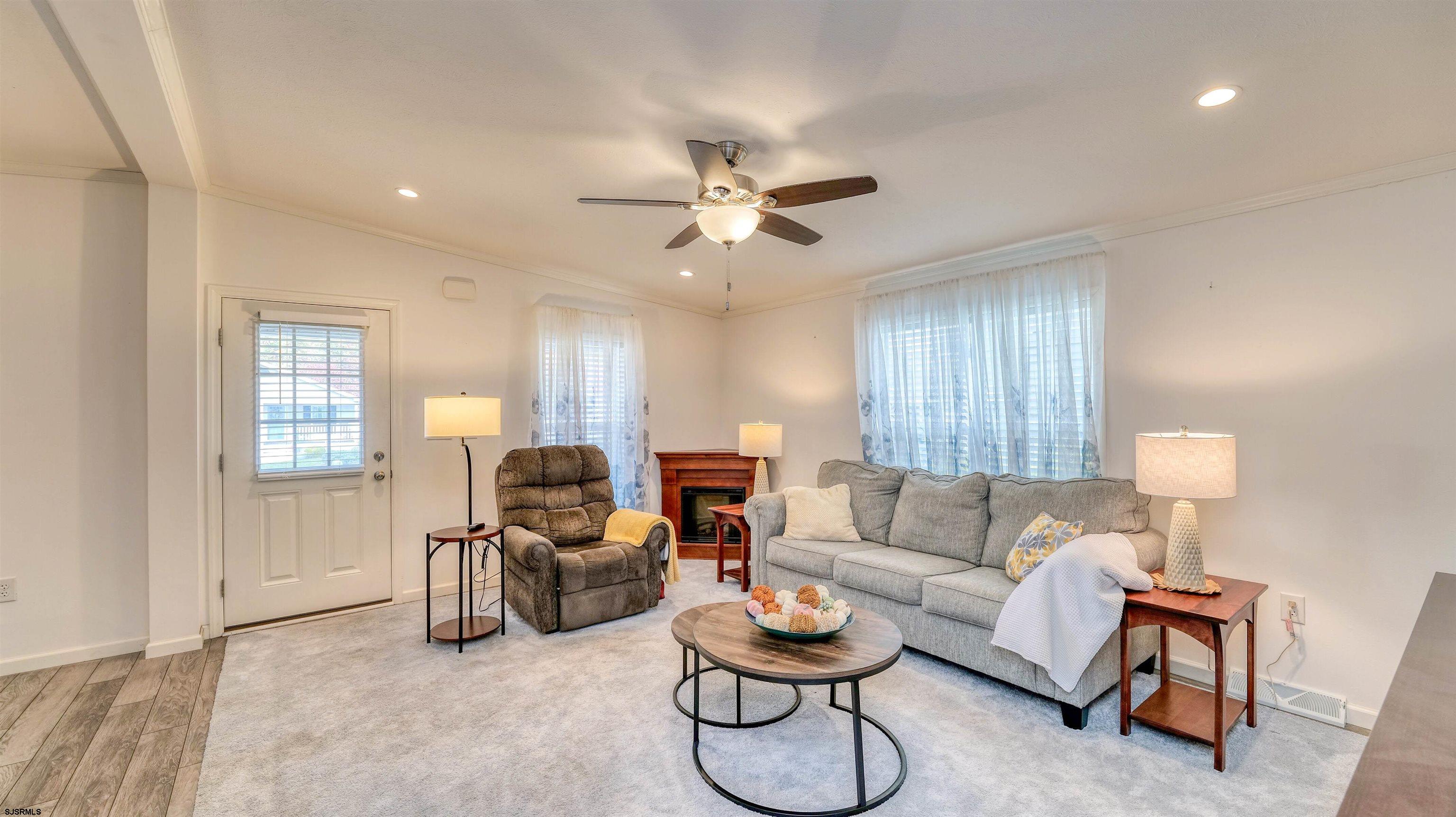 1909 Ventnor Avenue - Picture 