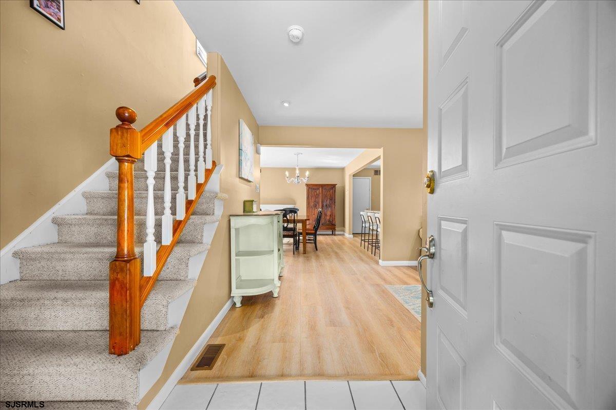 2 N Frontenac Avenue - Picture 