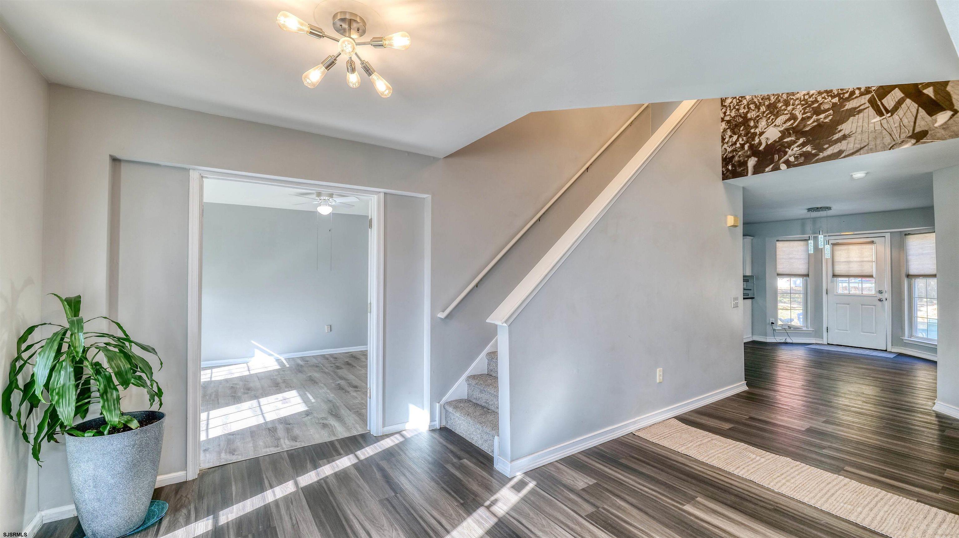 312 Joann Dr - Picture 