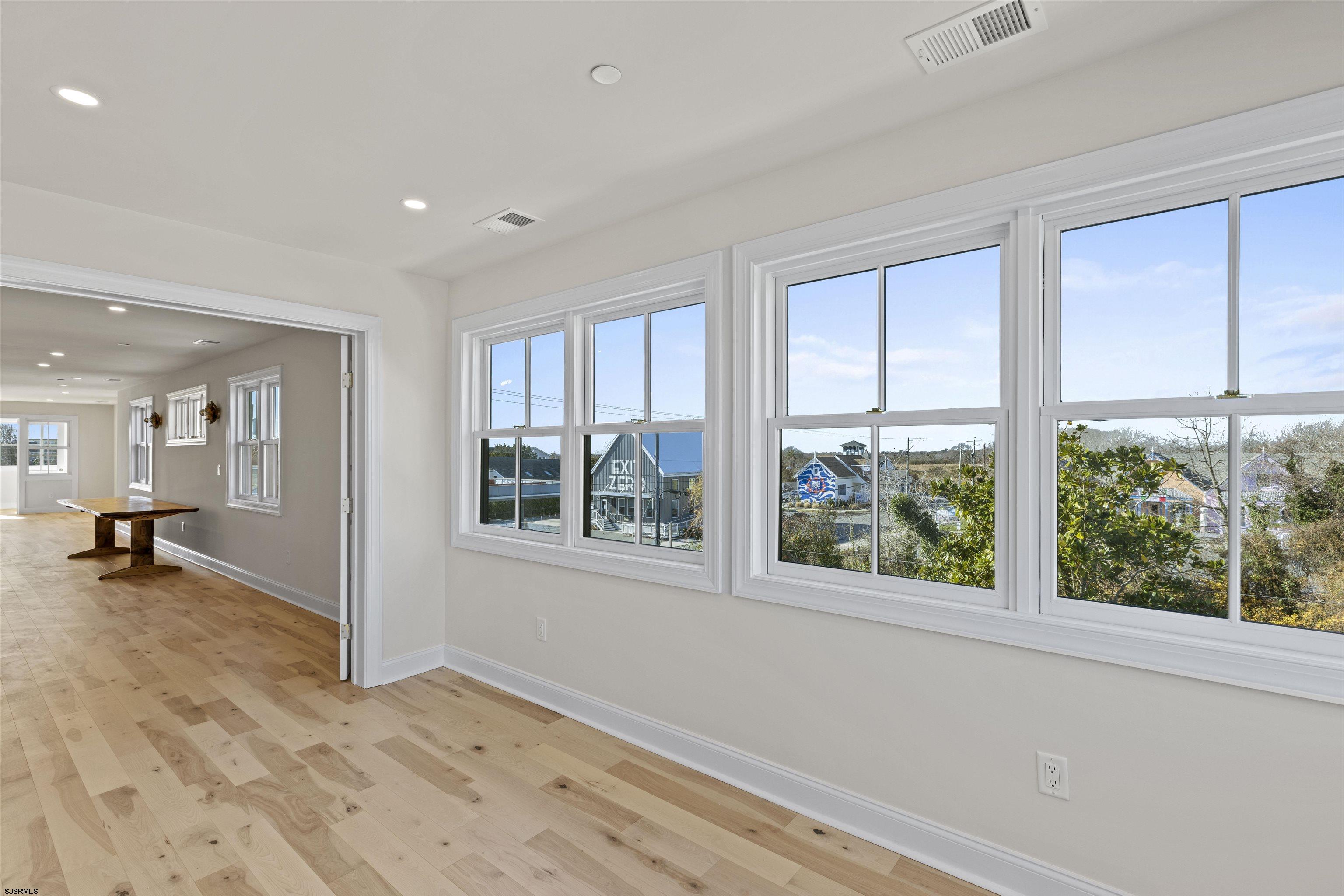 101 Sunset Blvd Blvd