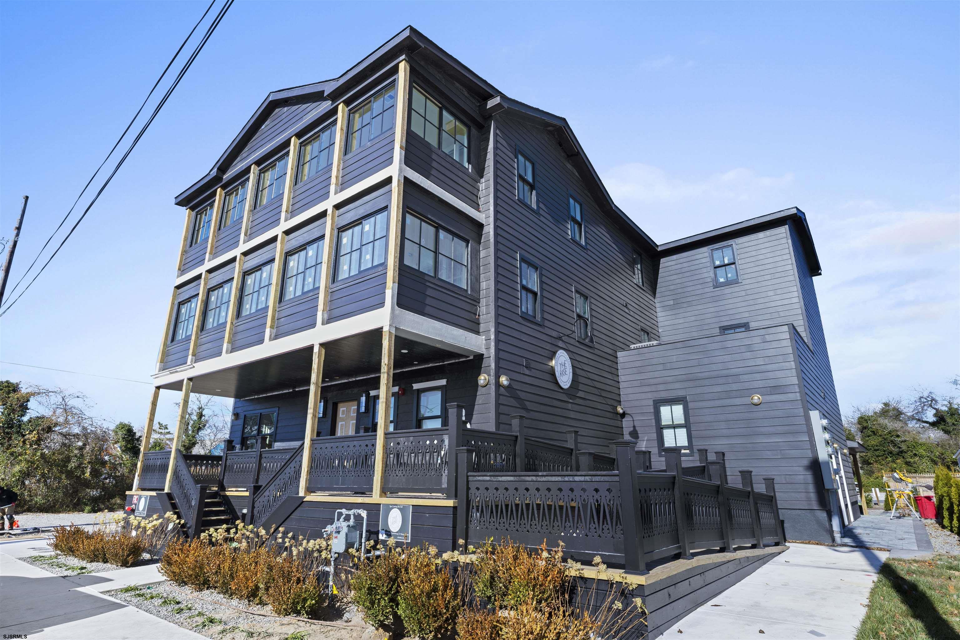 101 Sunset Blvd Blvd