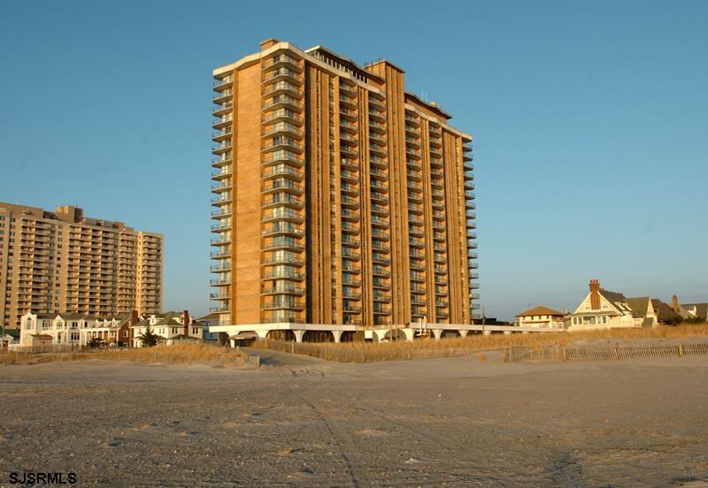 4800 Boardwalk - Picture 1