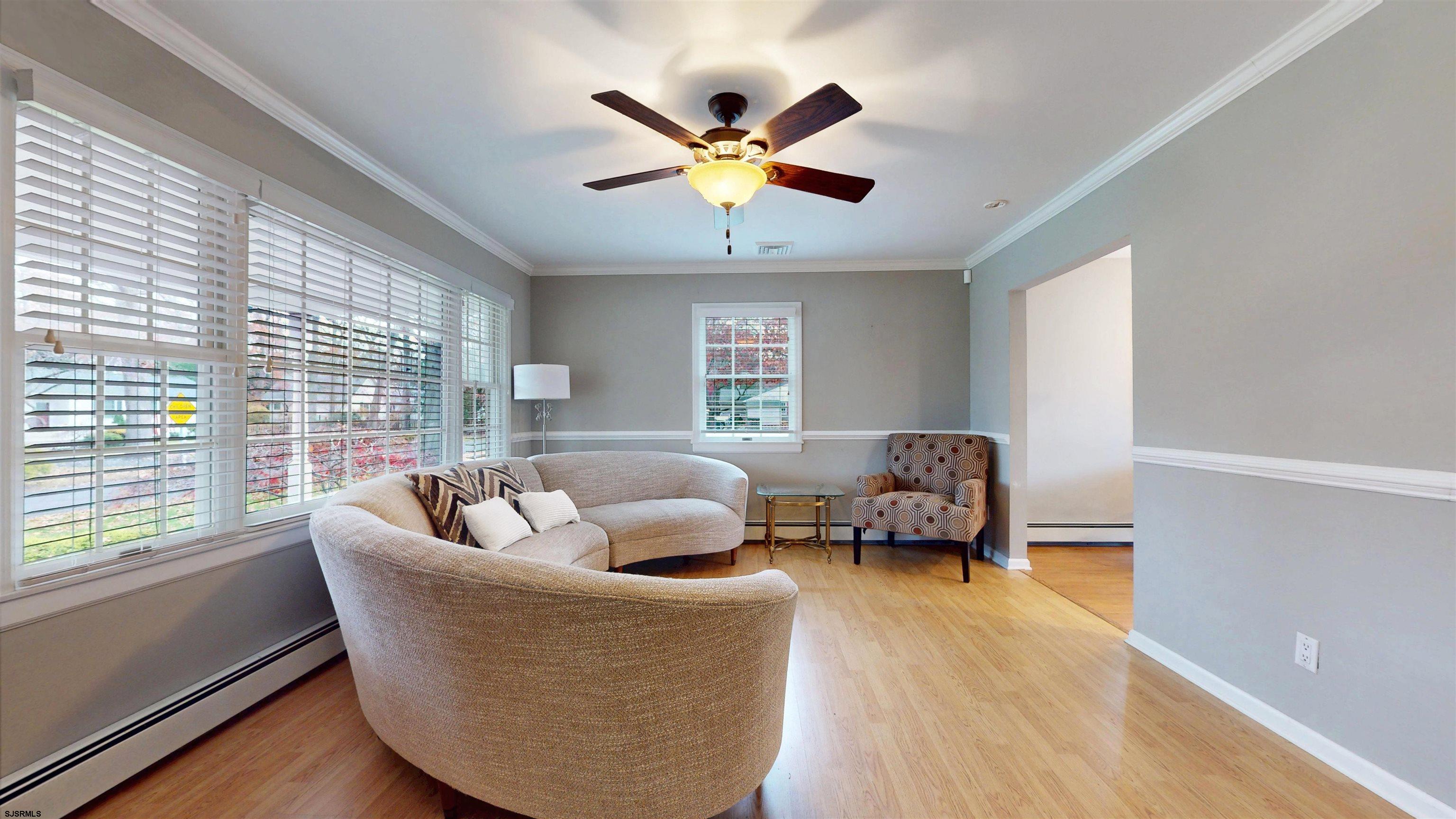 2275 Burroughs Avenue - Picture 