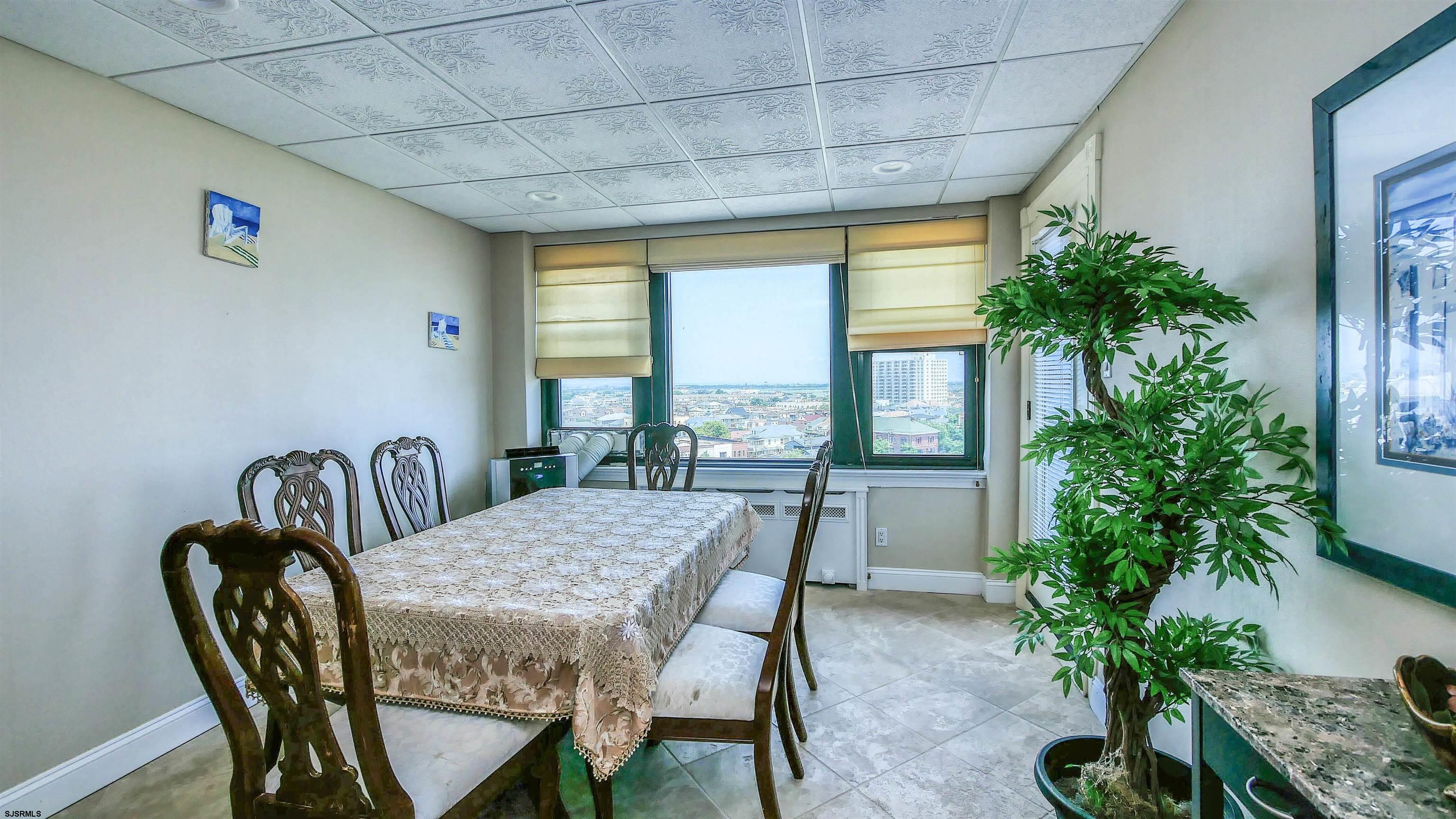 101 S Raleigh Avenue