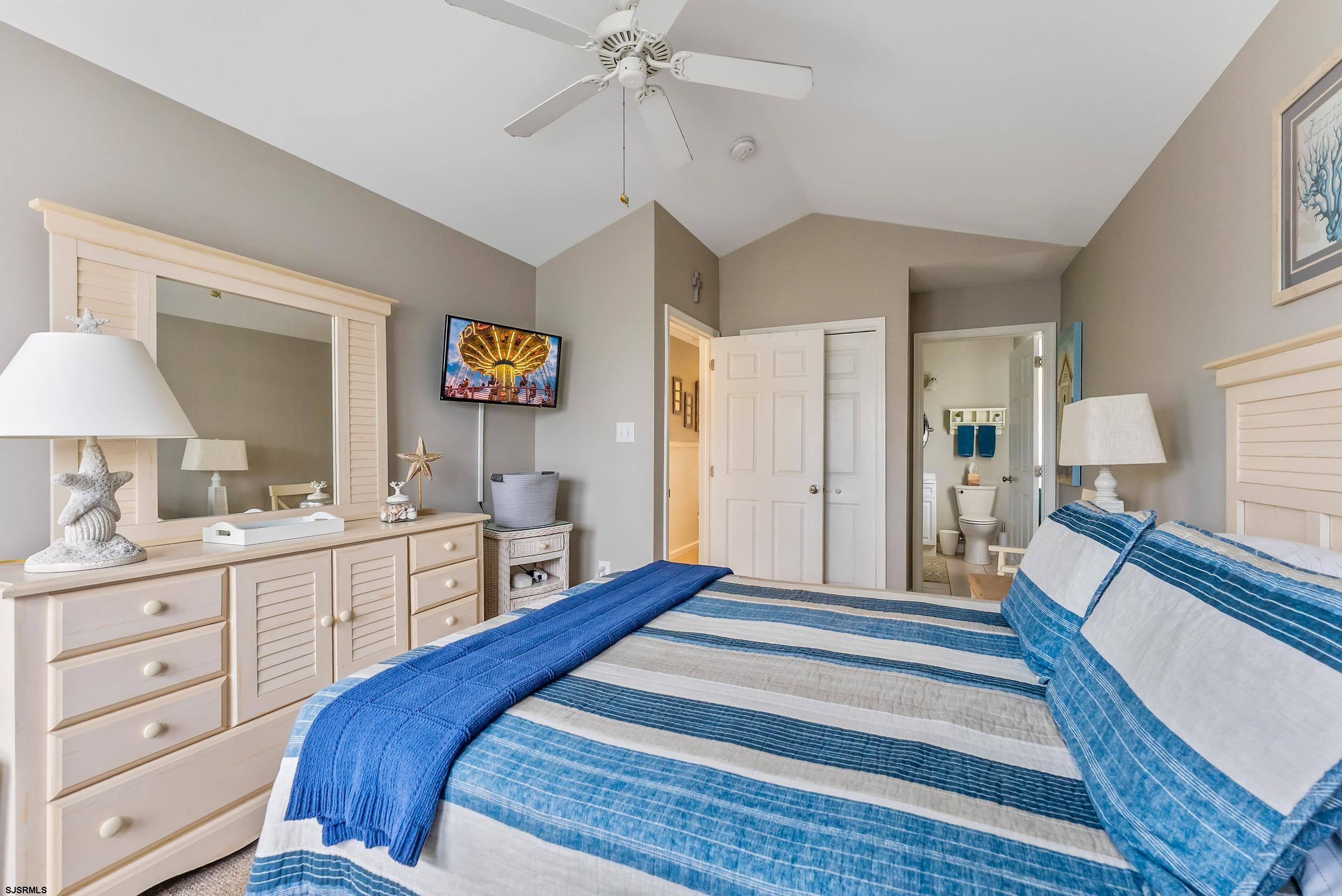 3030 Asbury Avenue - Picture 14