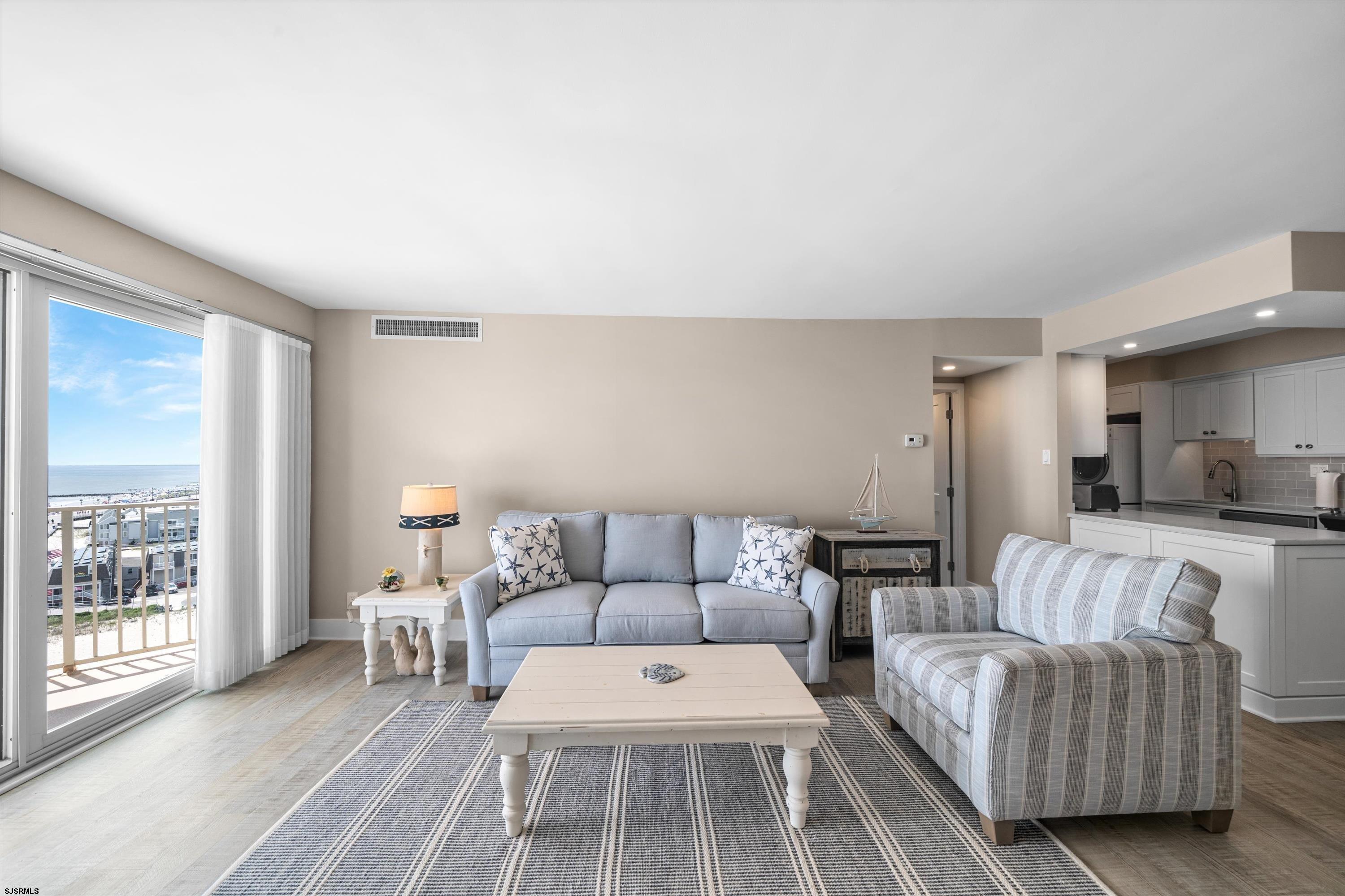 322 Boardwalk - Picture 9