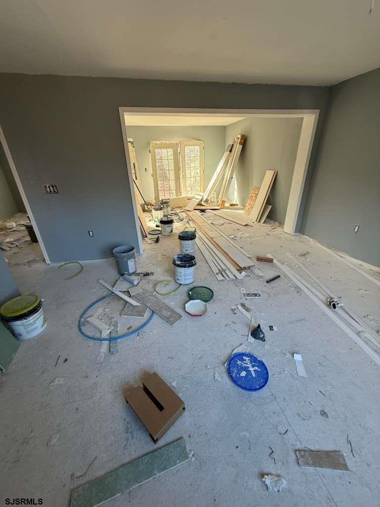 2021 Ocean Heights Avenue - Picture 