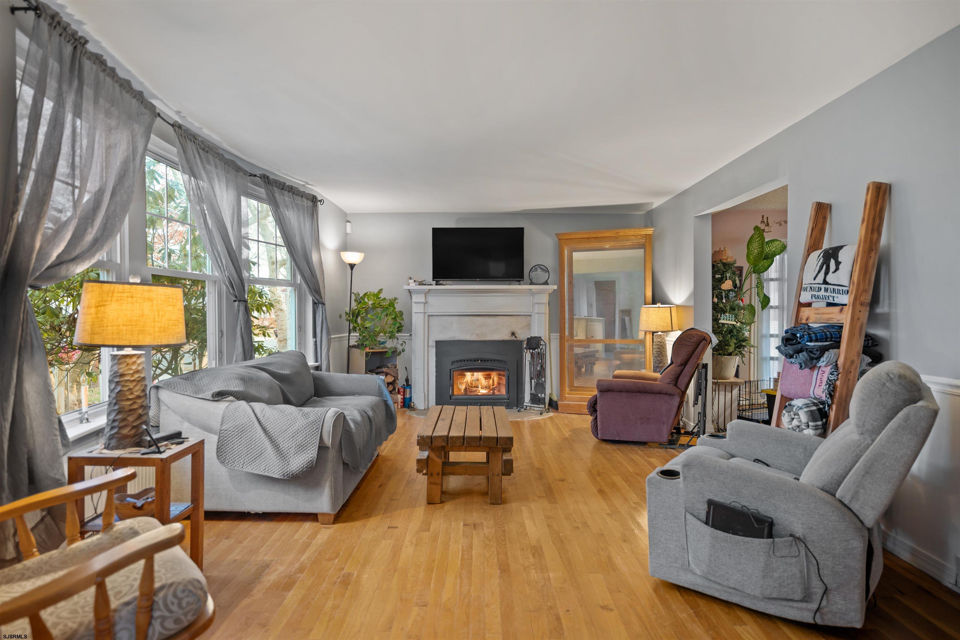 38 Deshibe Ter Avenue - Picture 1