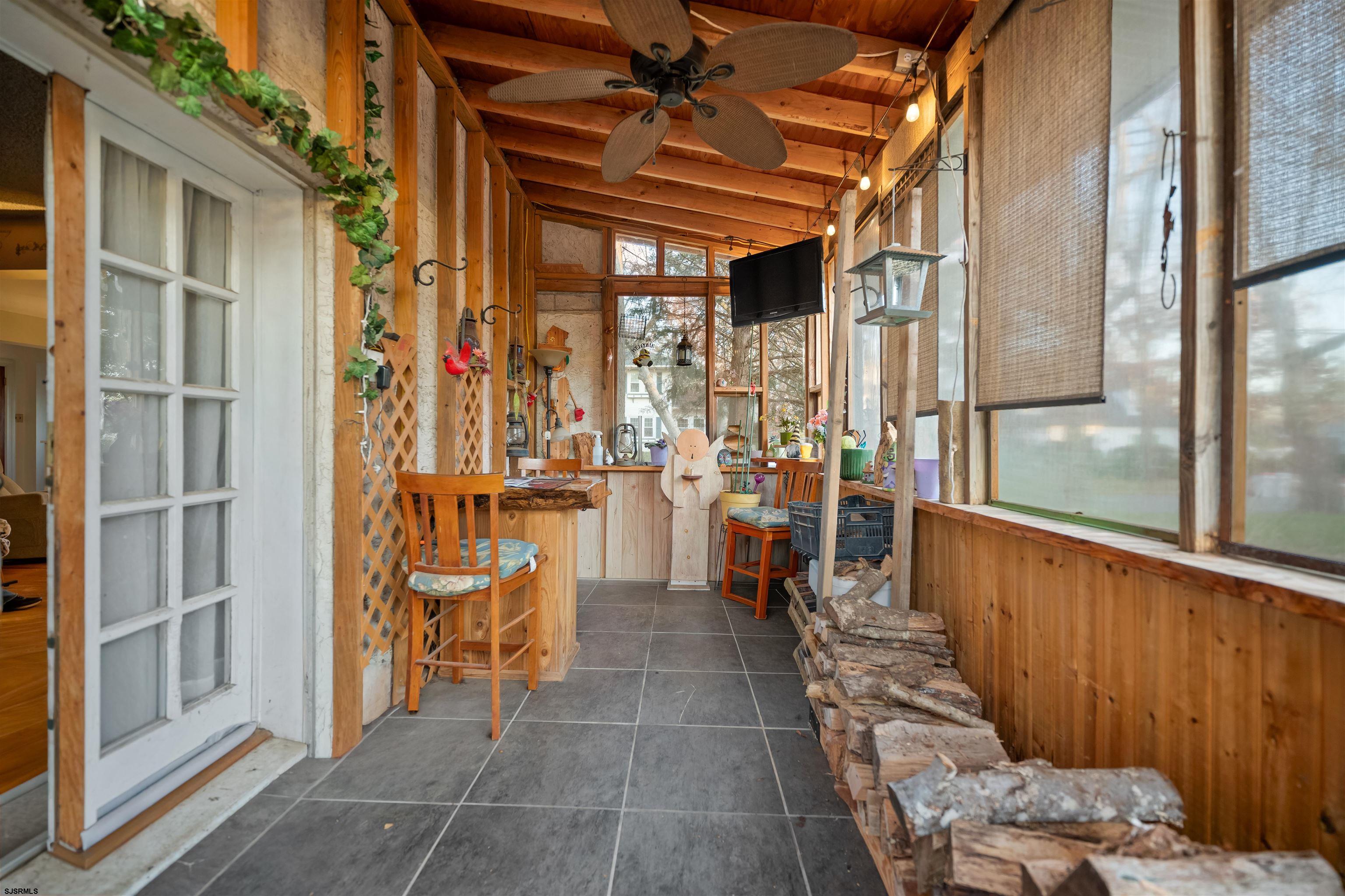 38 Deshibe Ter Avenue