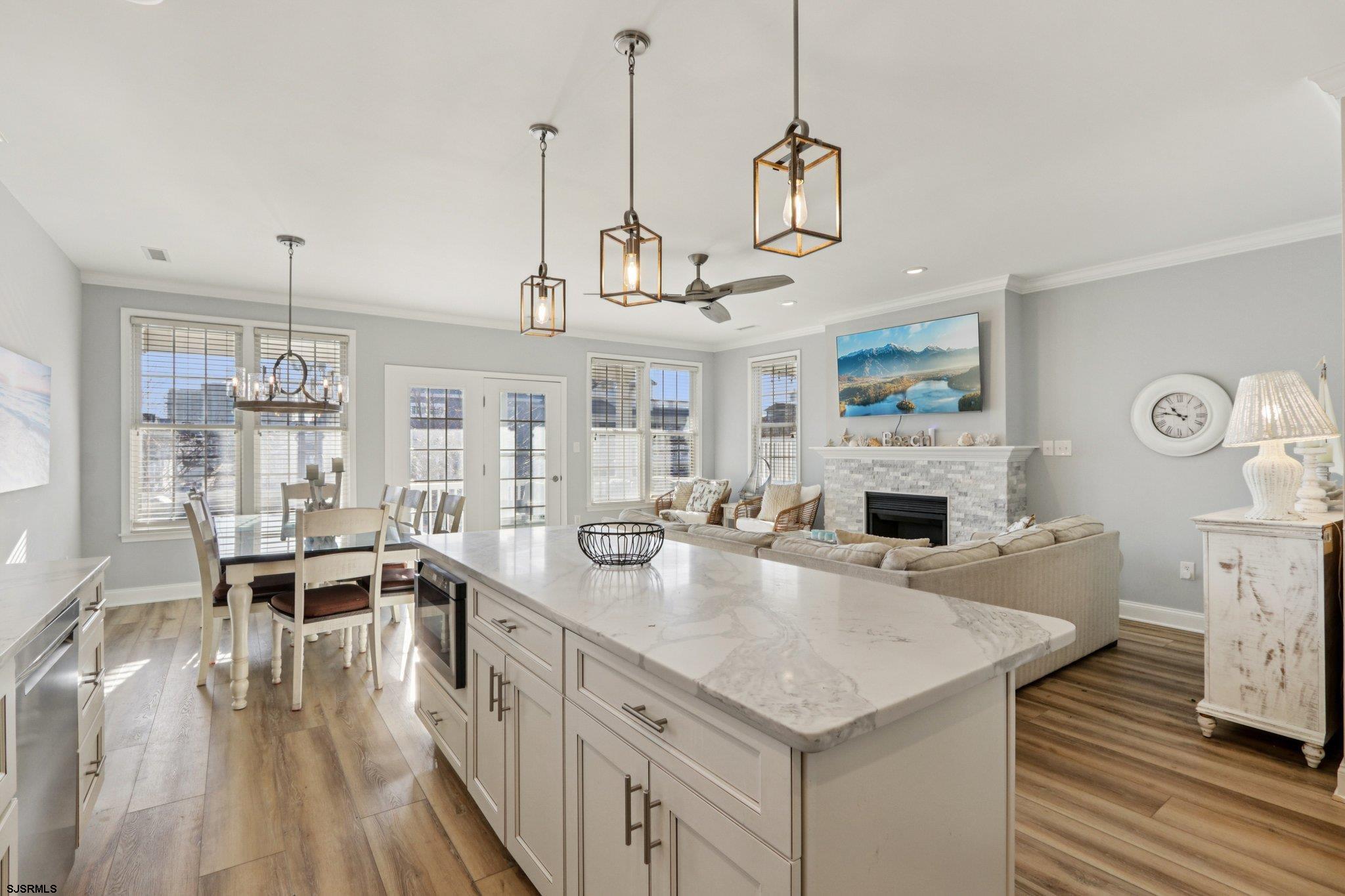 308 Atlantic Avenue - Picture 12