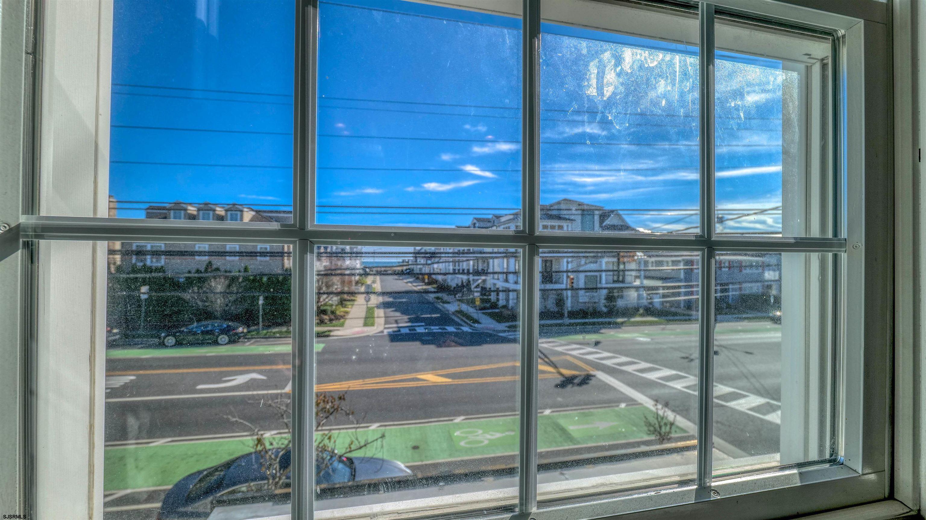 7811 Atlantic Avenue