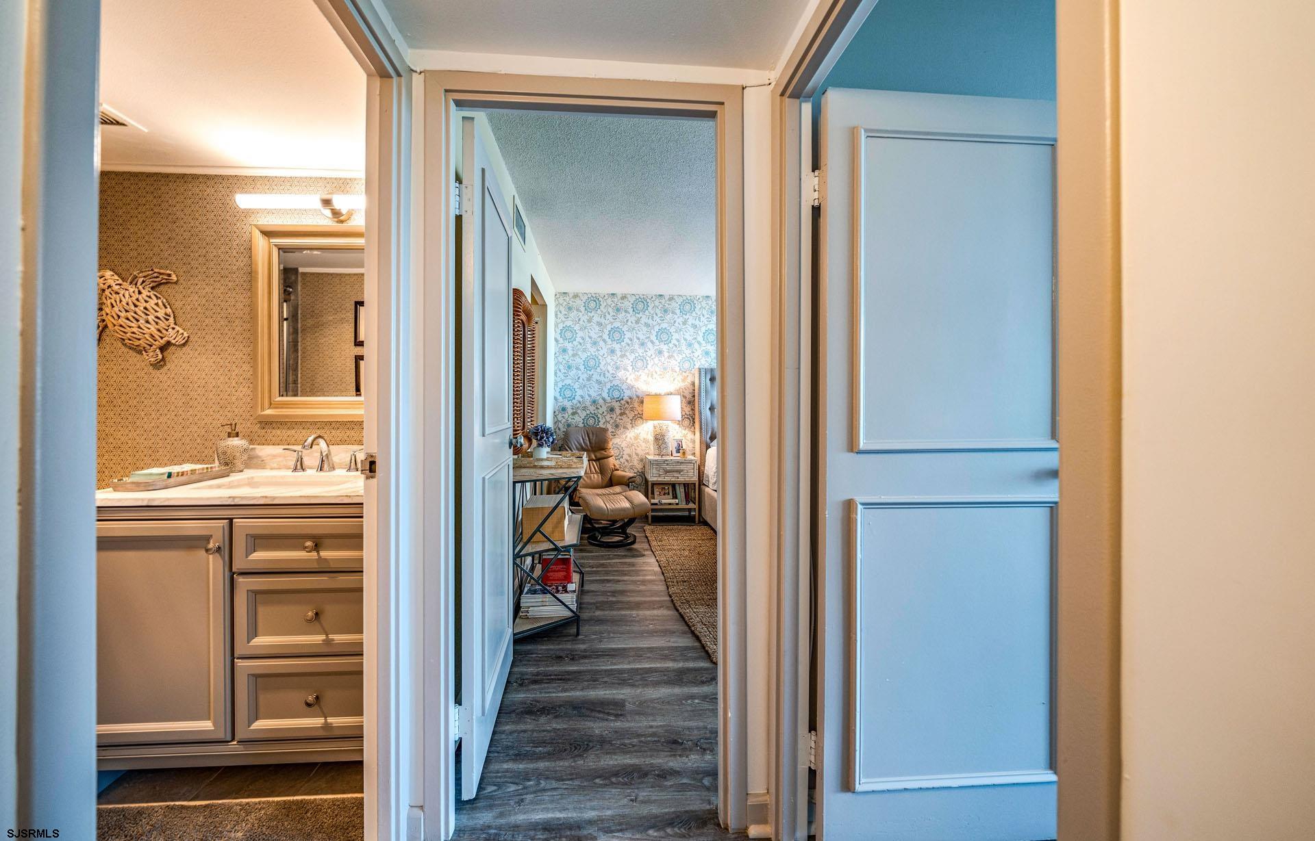 500 Bay Avenue - Picture 14