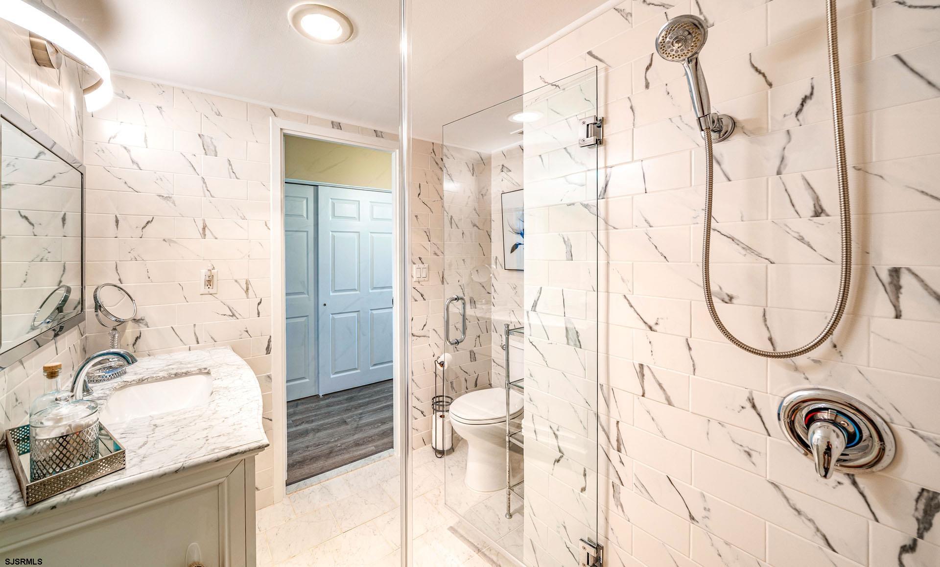 500 Bay Avenue - Picture 24