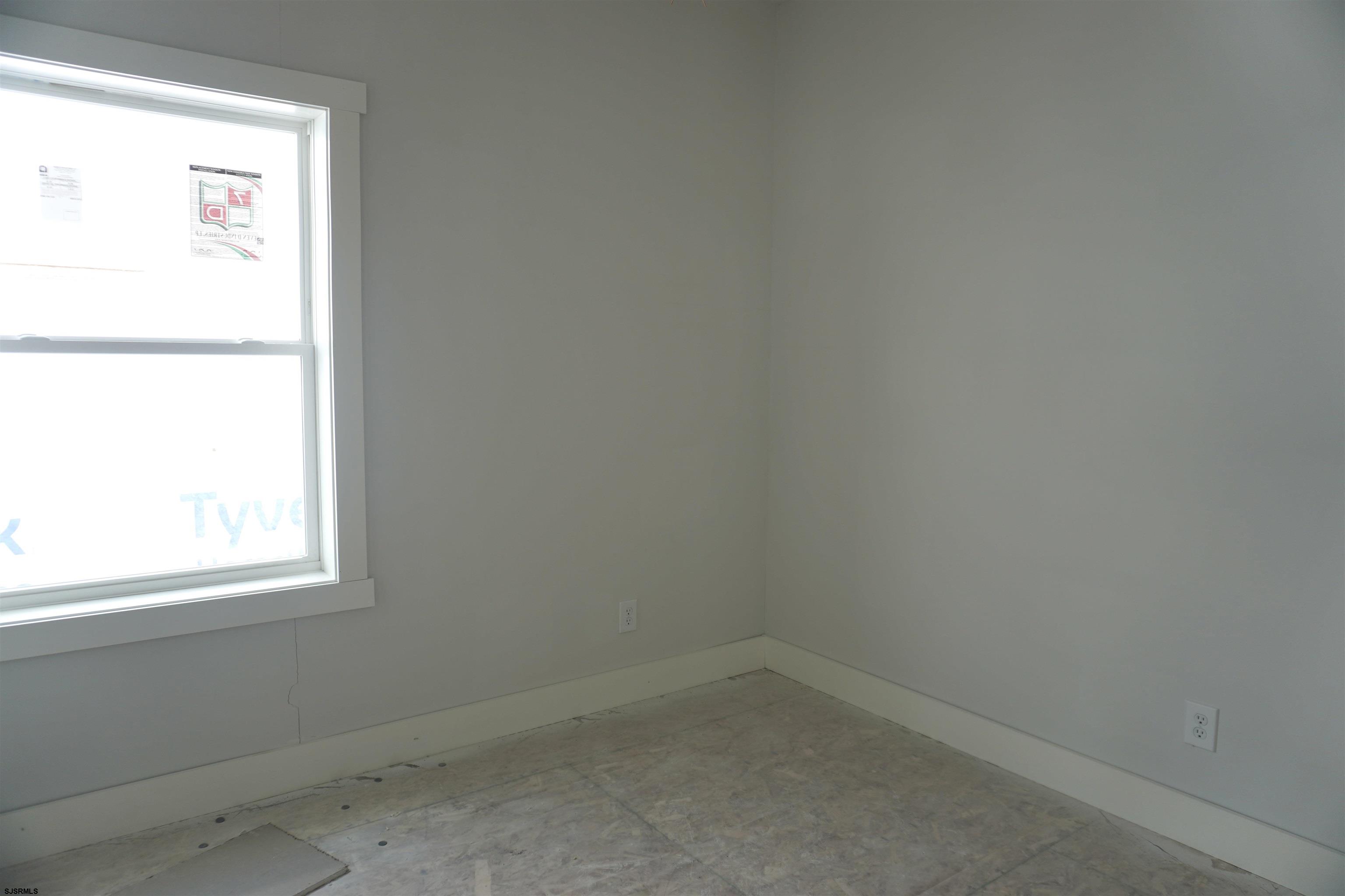 239 N Arizona Avenue #4