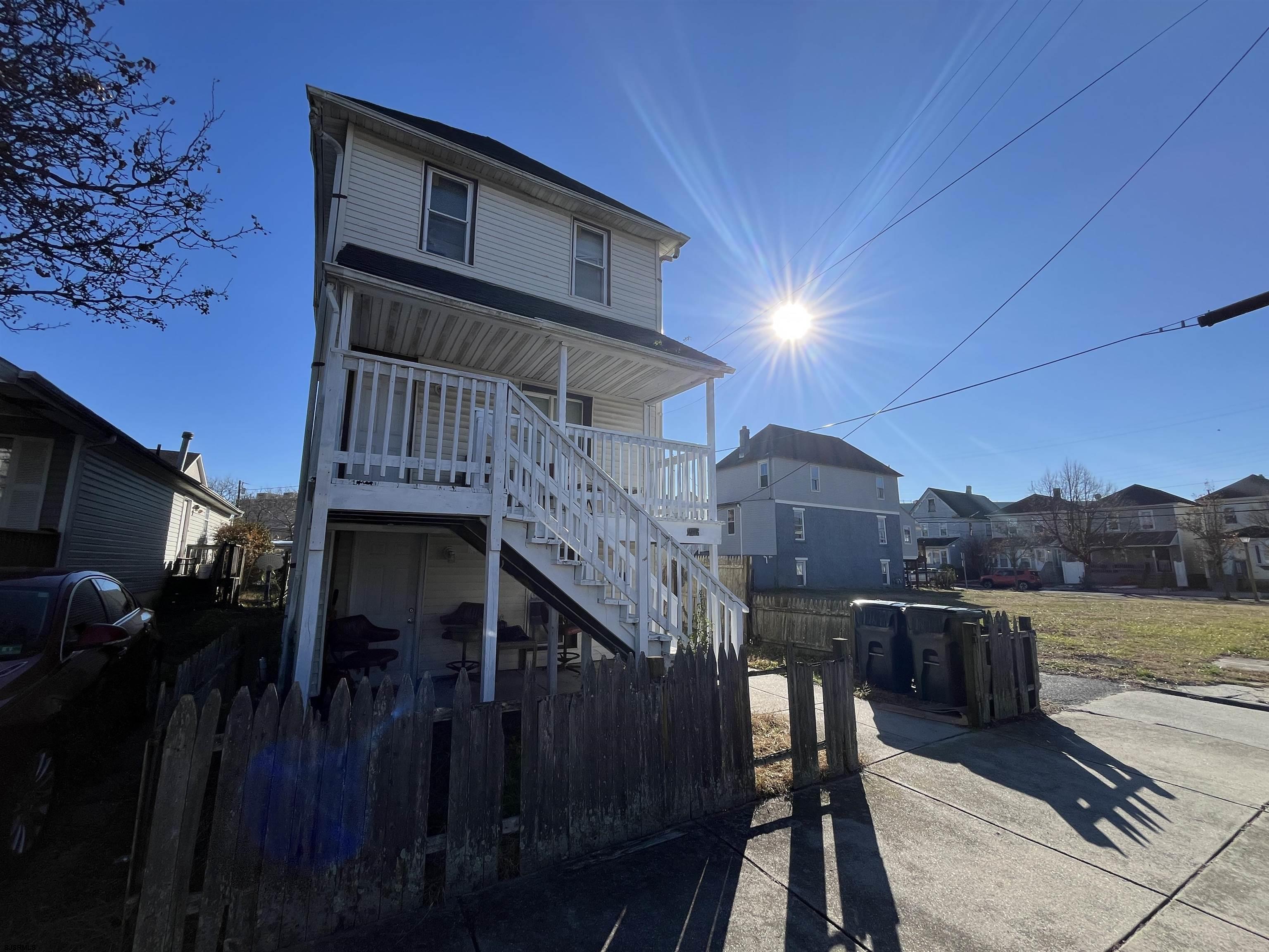 1918 Caspian Avenue - Picture 1